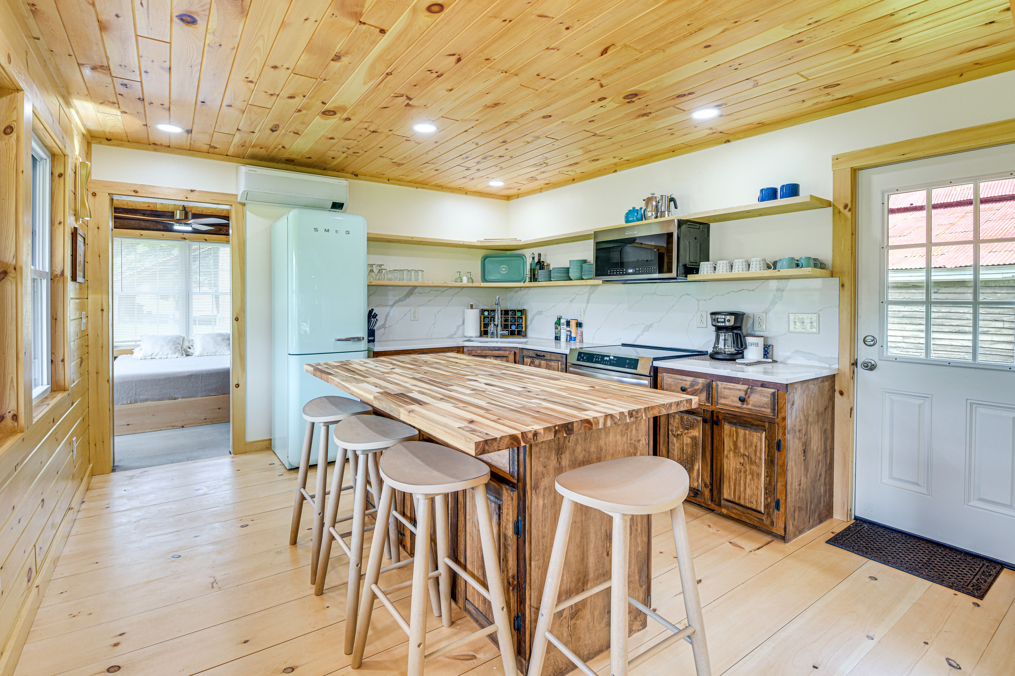 Kitchen | Cooking Basics Supplied | 1st Floor