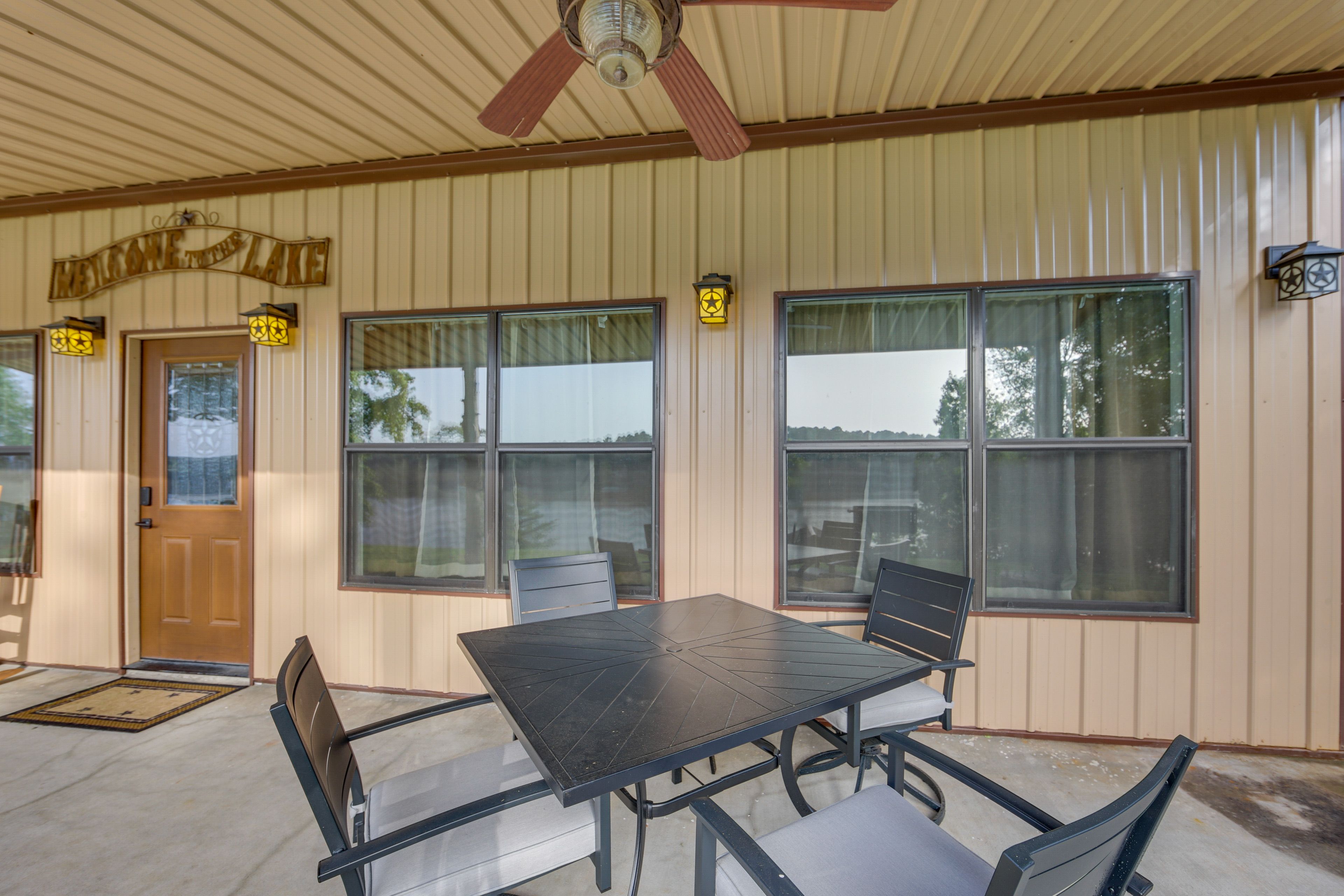 Outdoor Dining Area