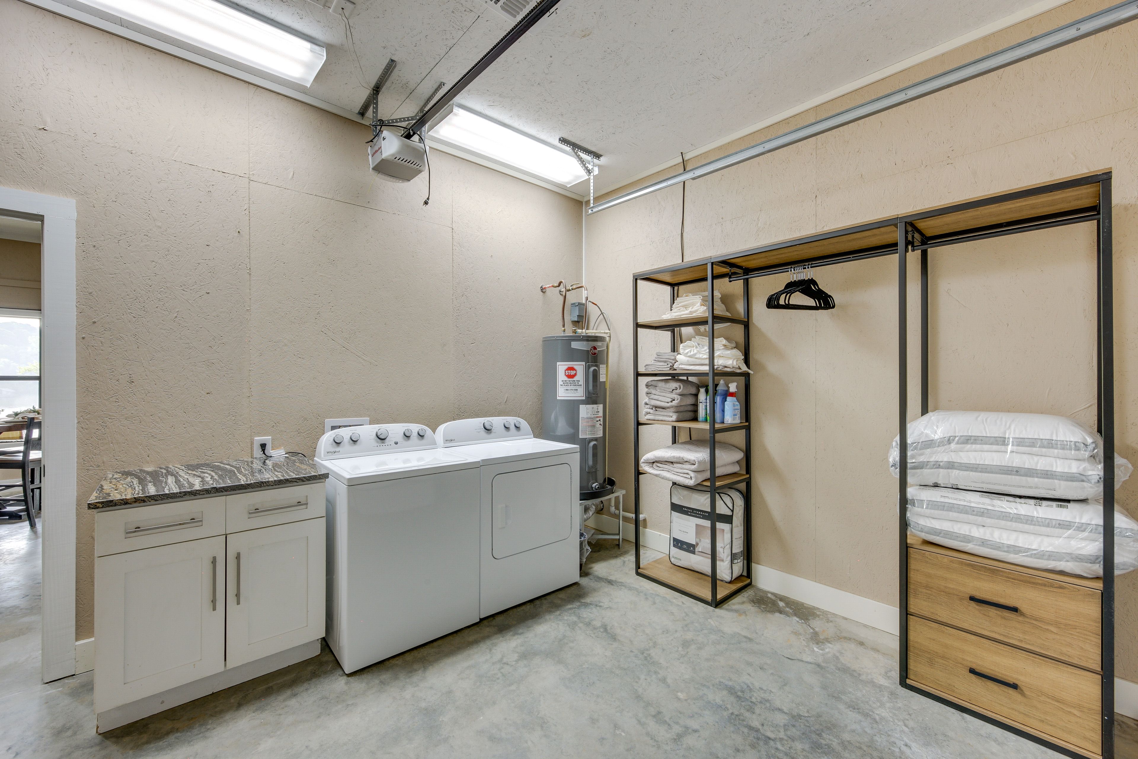 Laundry Room | Washer & Dryer | Detergent Provided
