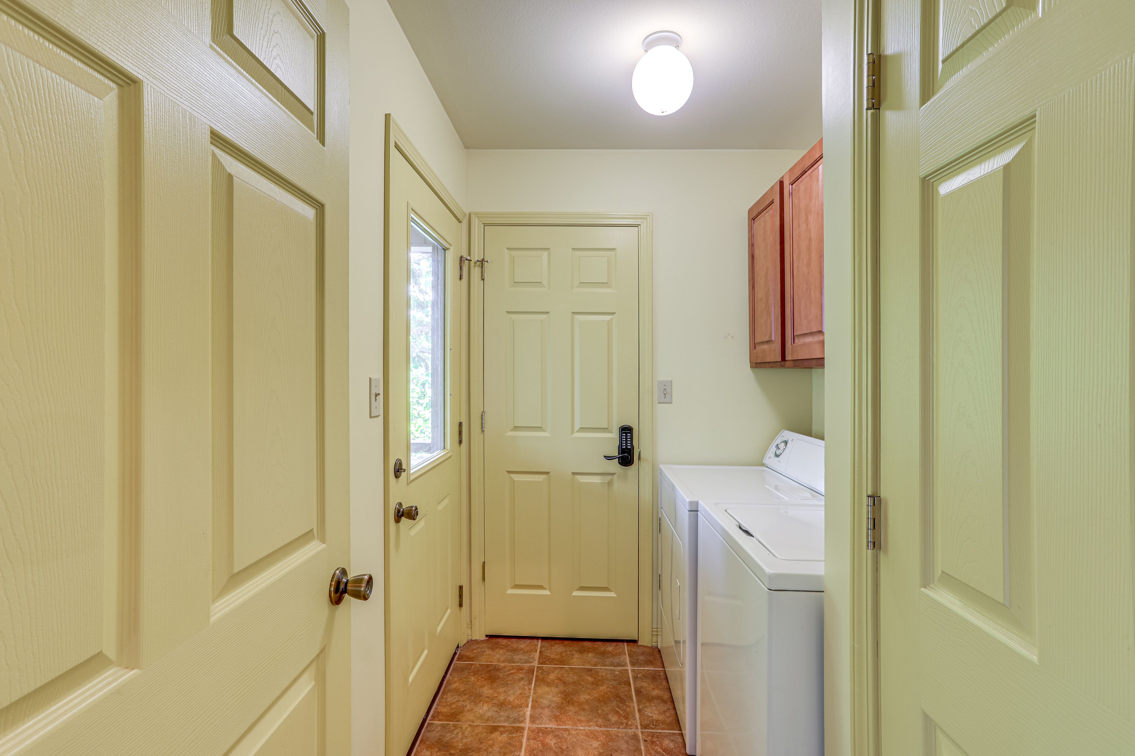 Laundry Room | Main Floor