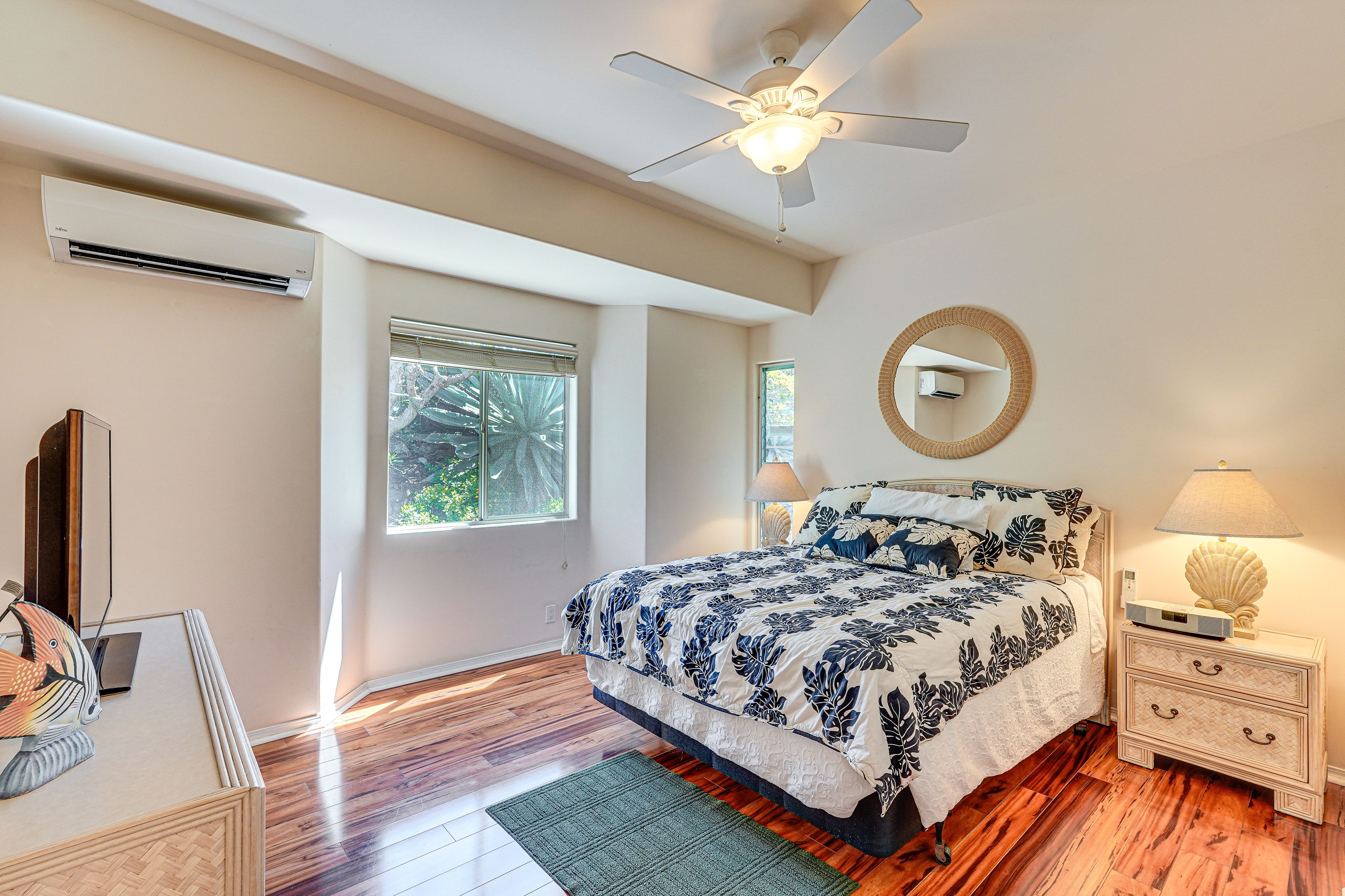 Bedroom 2 | Queen Bed | Linens Provided