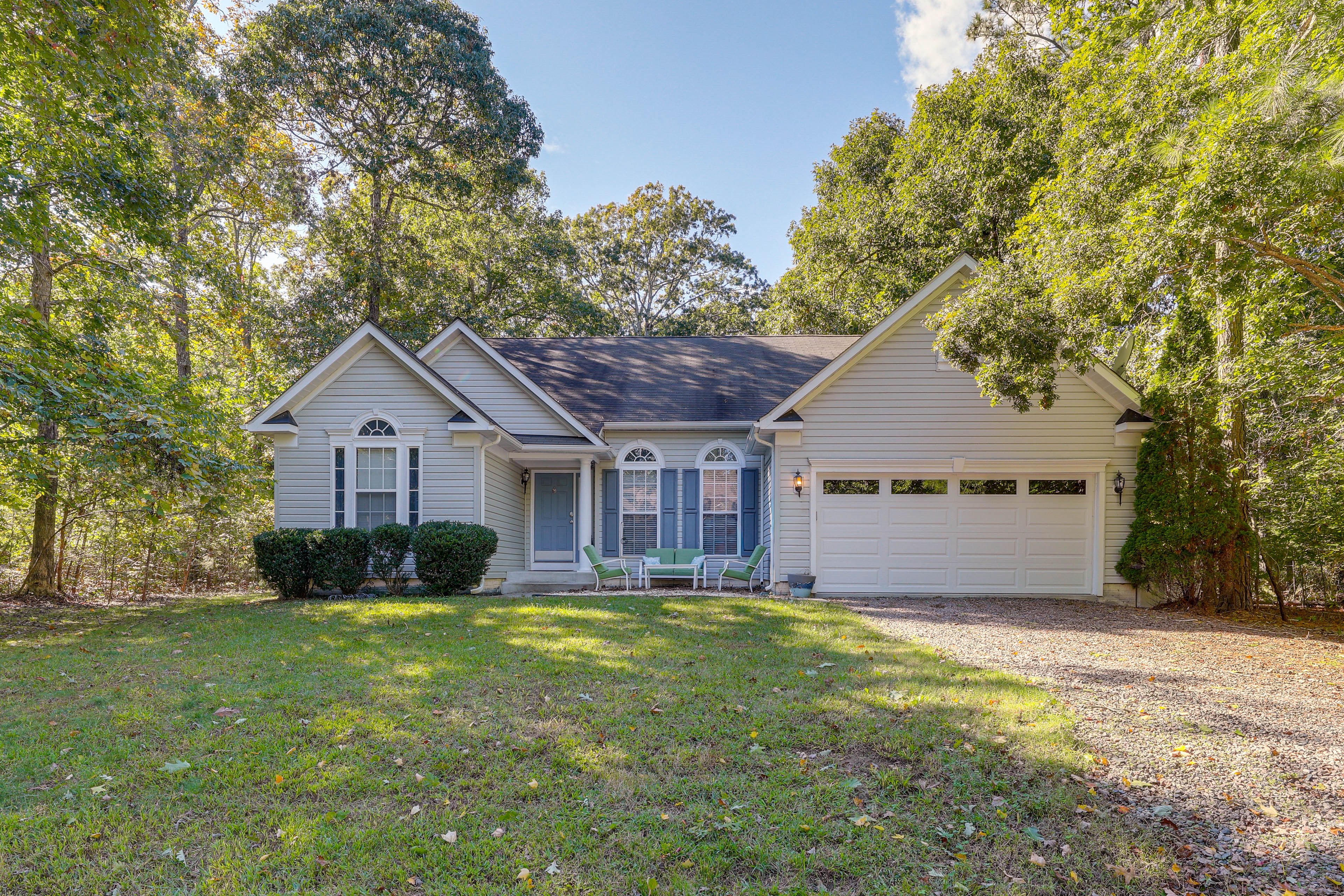 Greenbackville Vacation Rental | 3BR | 2BA | 1,875 Sq Ft | 3 Steps to Enter