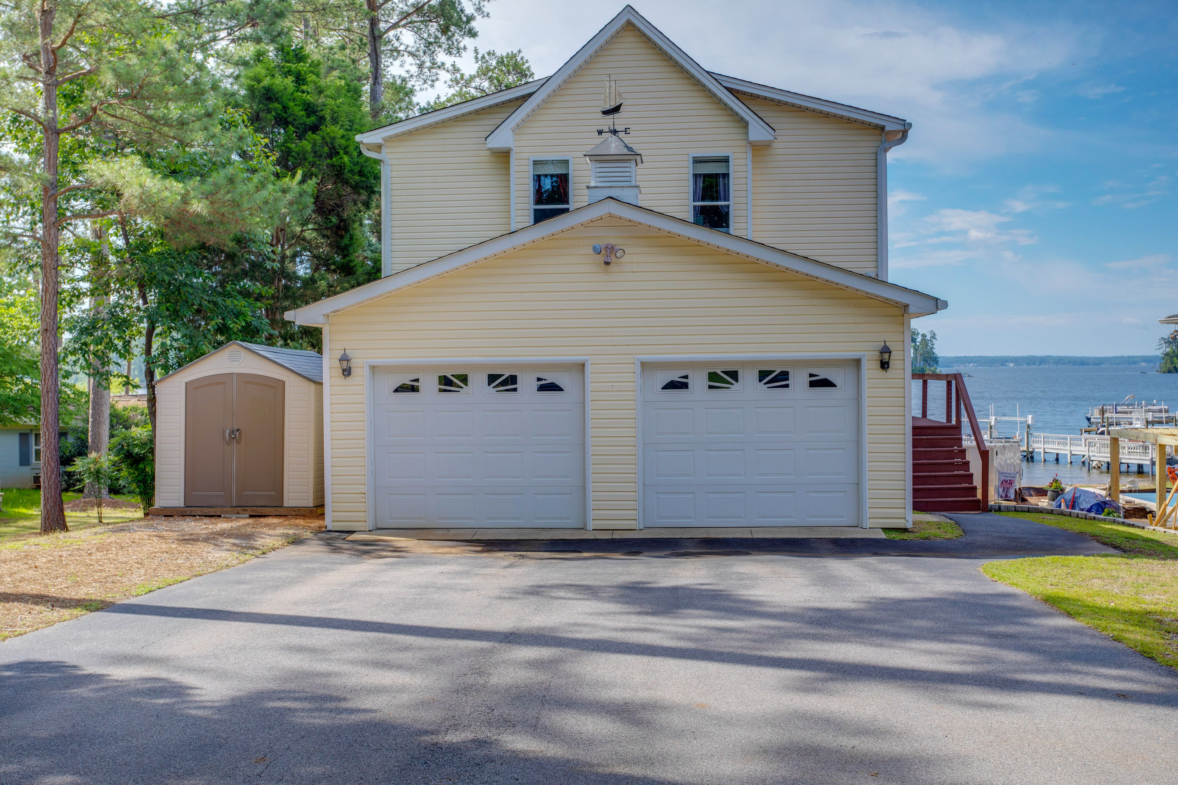 Parking | Paved Driveway (2 Vehicles) | Gravel Driveway | RV/Trailer Parking