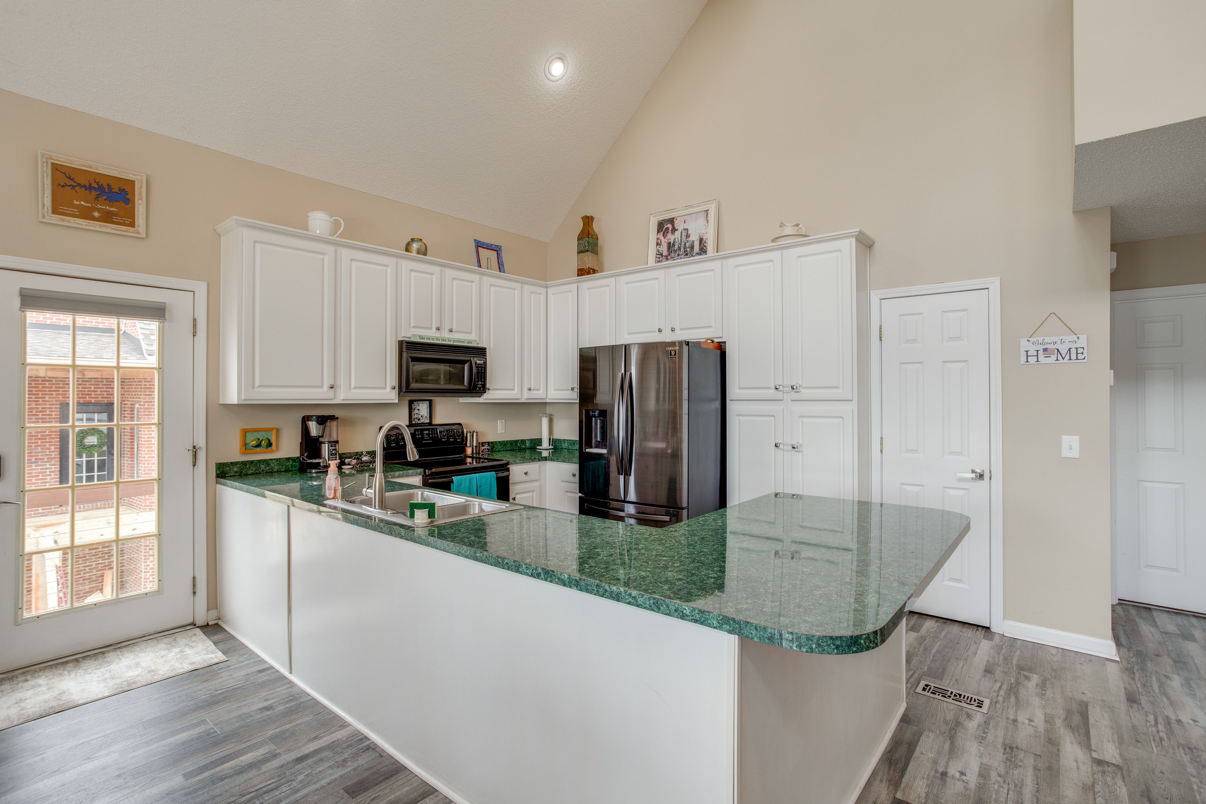 Kitchen | Cooking Basics | Dishwasher | 1st Floor