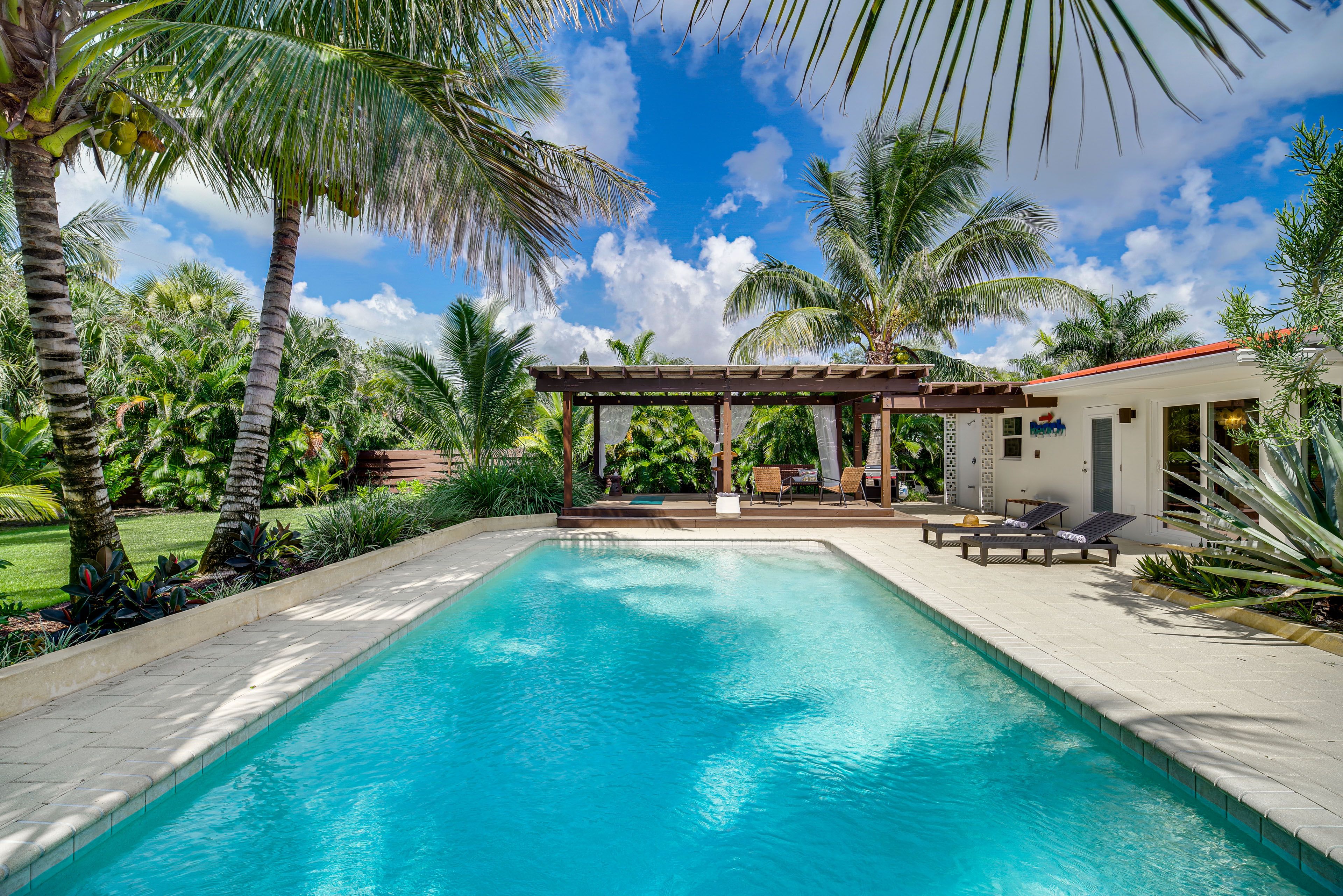 Melbourne Beach Vacation Rental | 3BR | 2BA | 2 Steps to Enter | 1,200 Sq Ft
