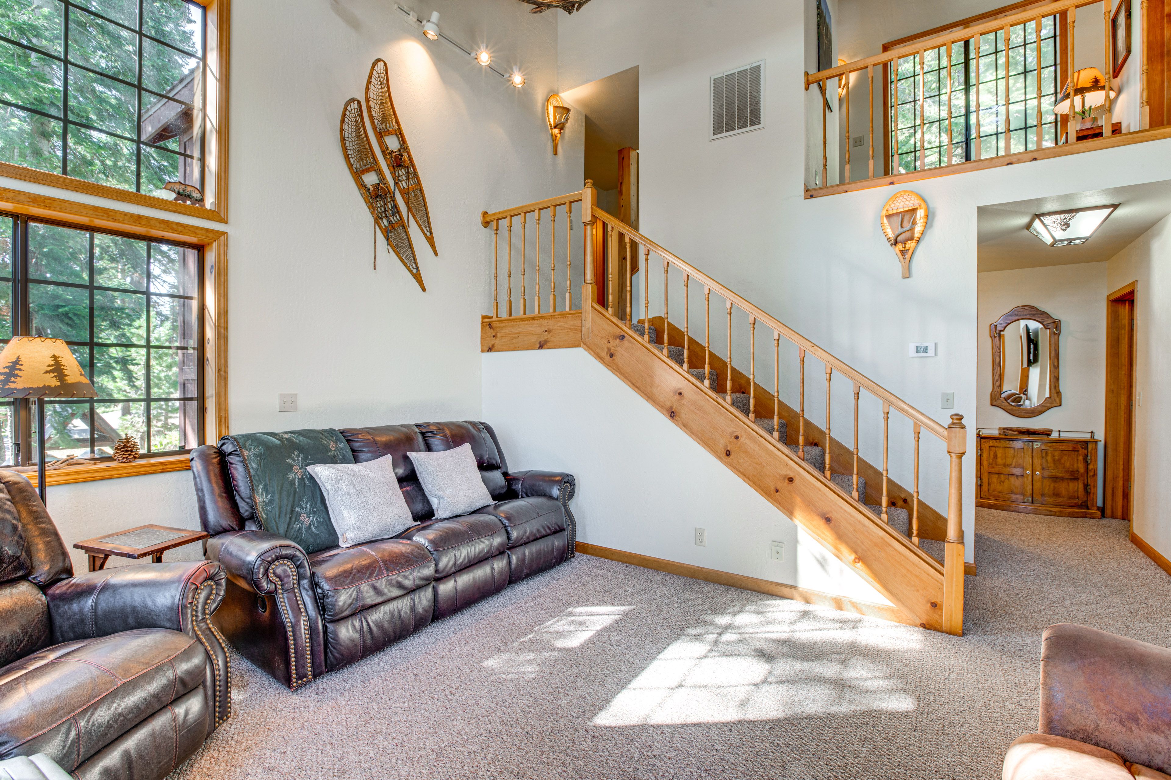 Living Room | Smart TV | Board Games | 2nd Floor