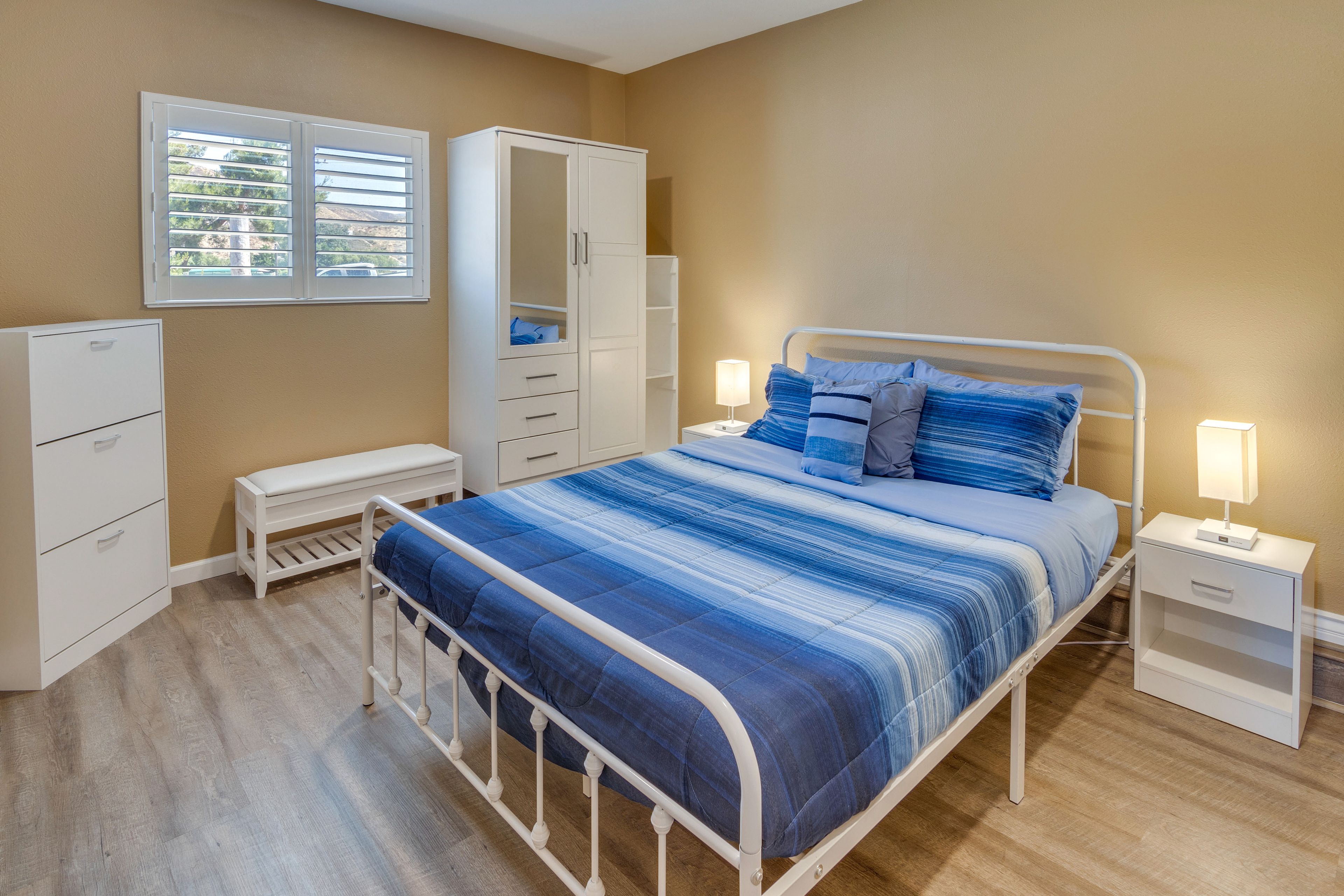 Bedroom 1 | Queen Bed | Linens Provided