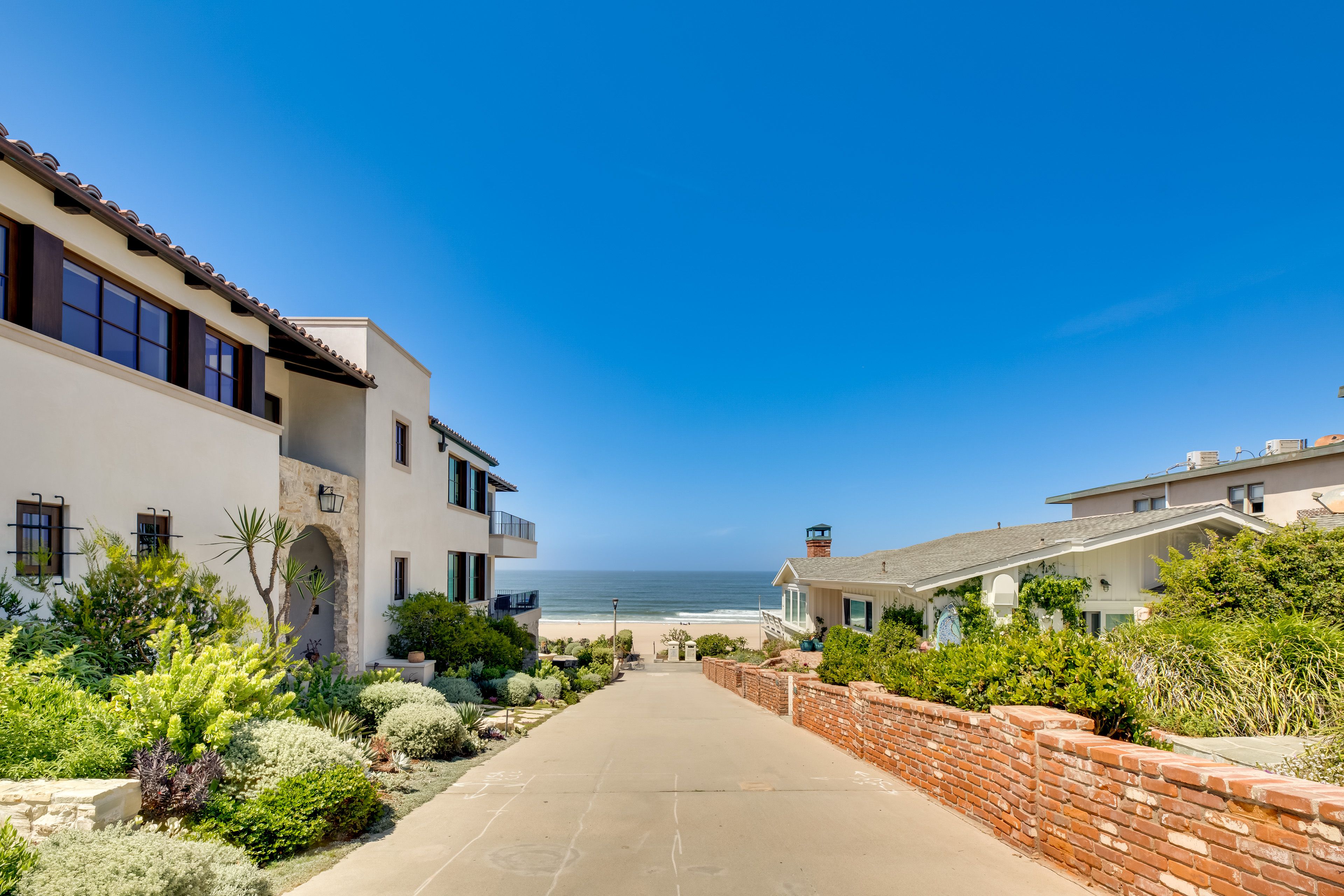 Walkway to Beach