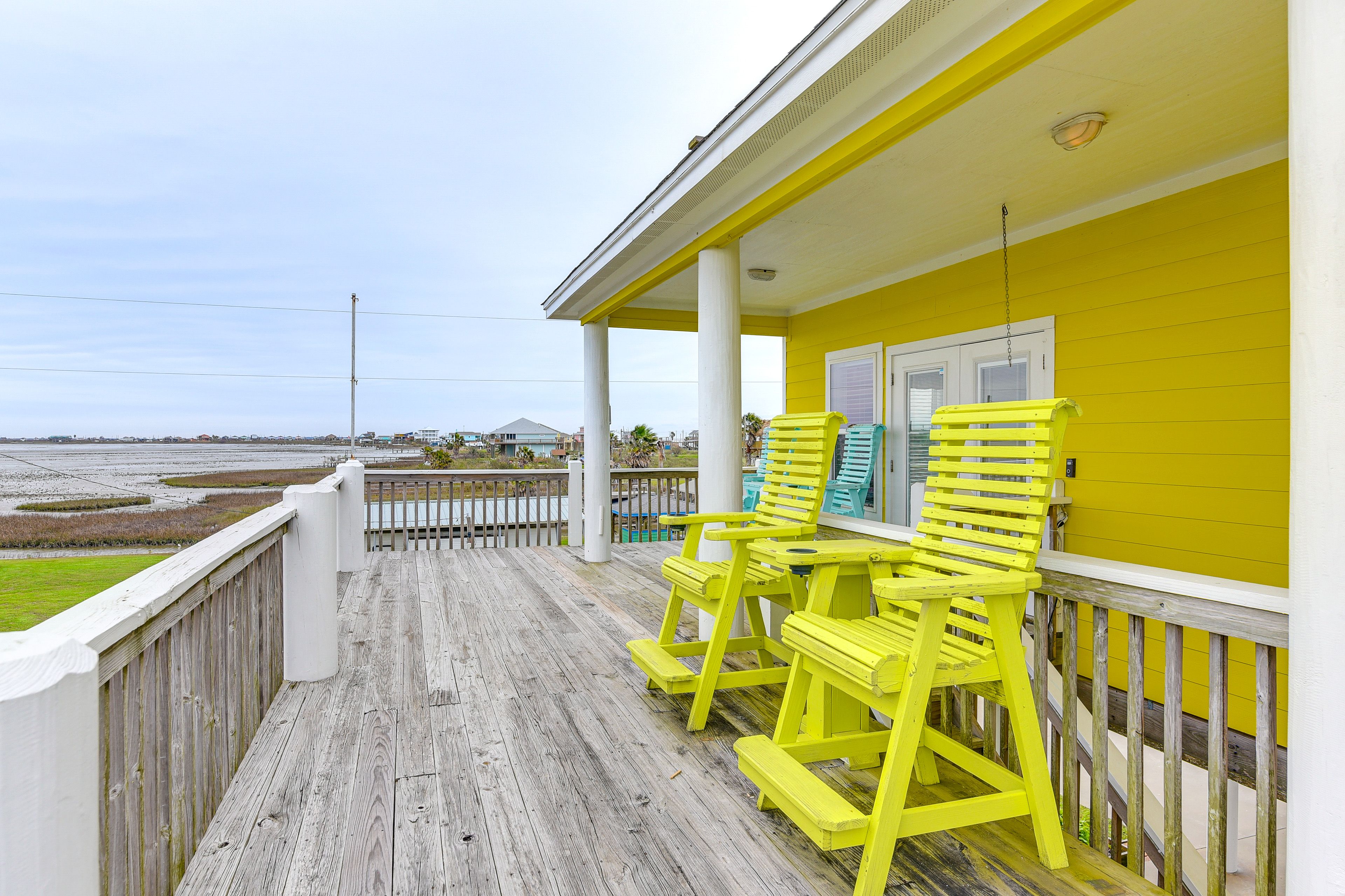 Gilchrist Vacation Rental | 3BR | 2BA | 1,700 Sq Ft | Stairs Required to Enter