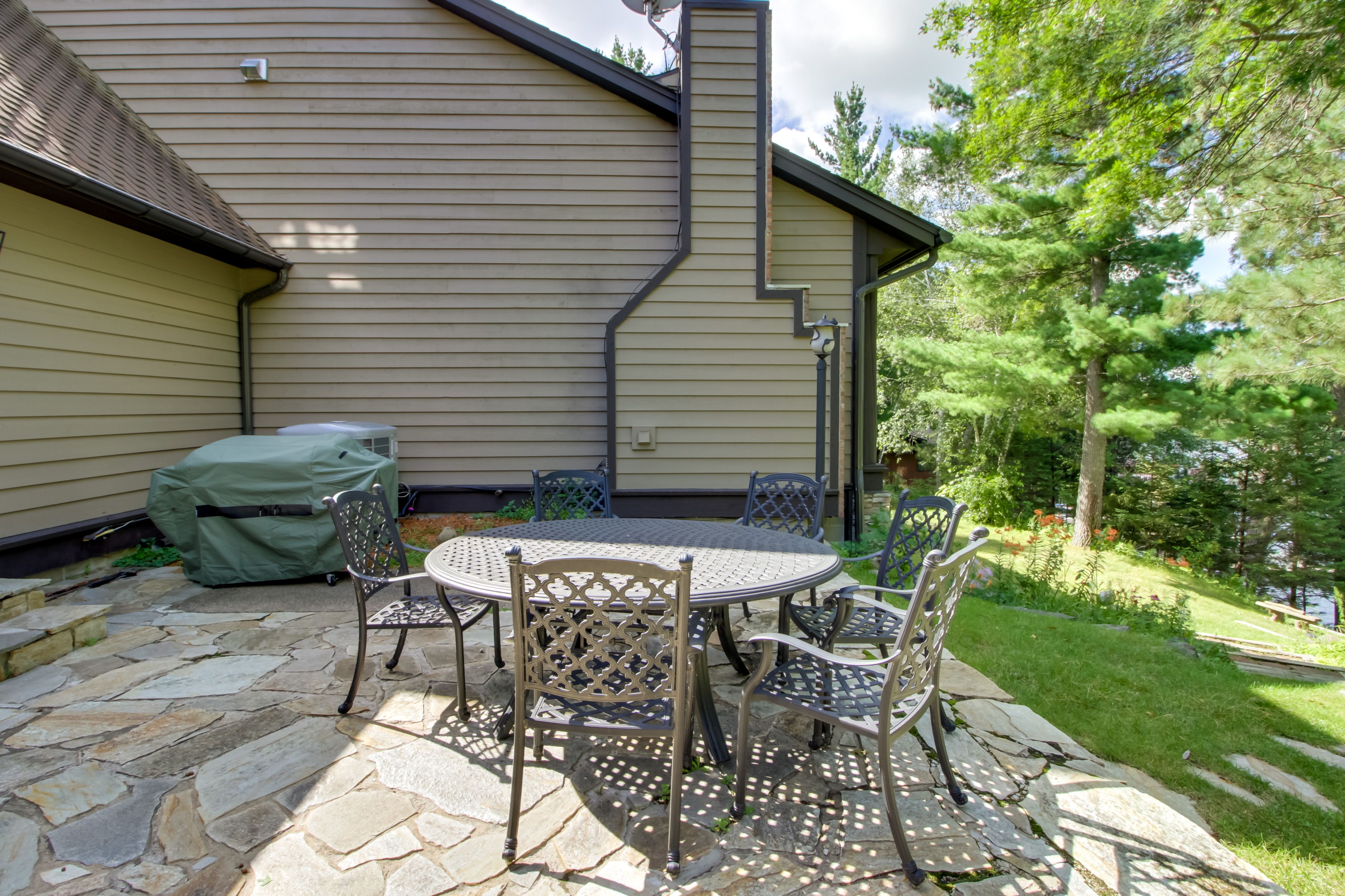 Private Patio | Gas Grill | Outdoor Dining Area