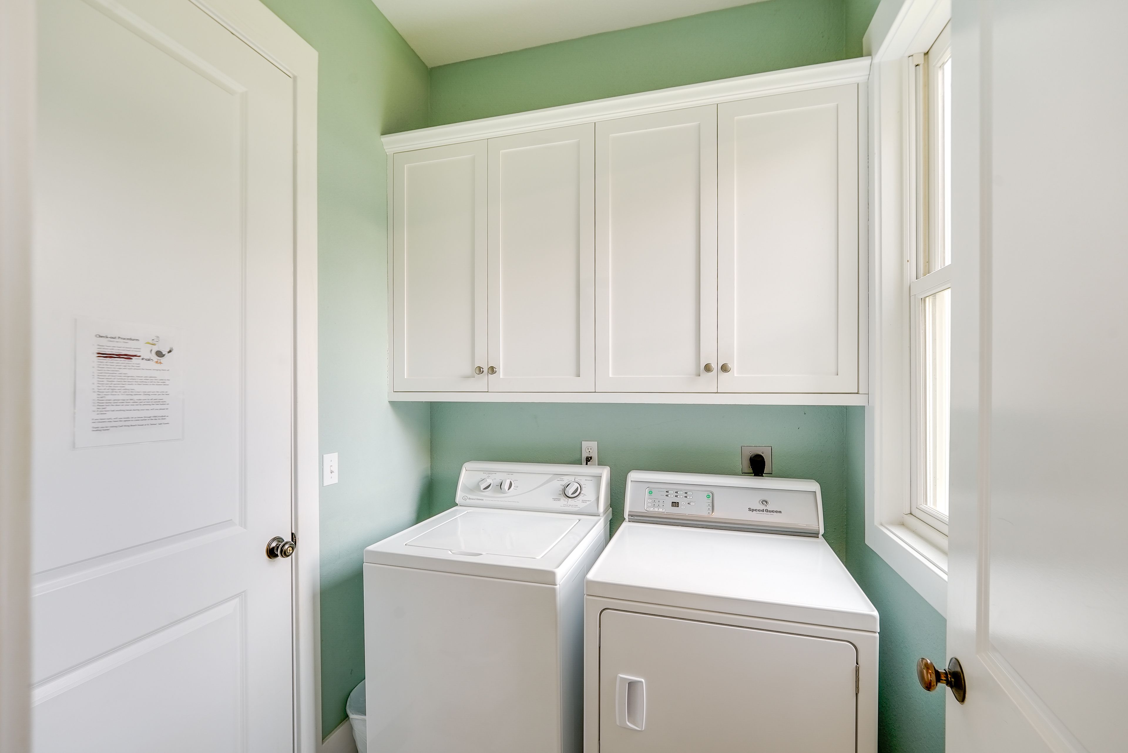 Washer/Dryer | 1st Floor