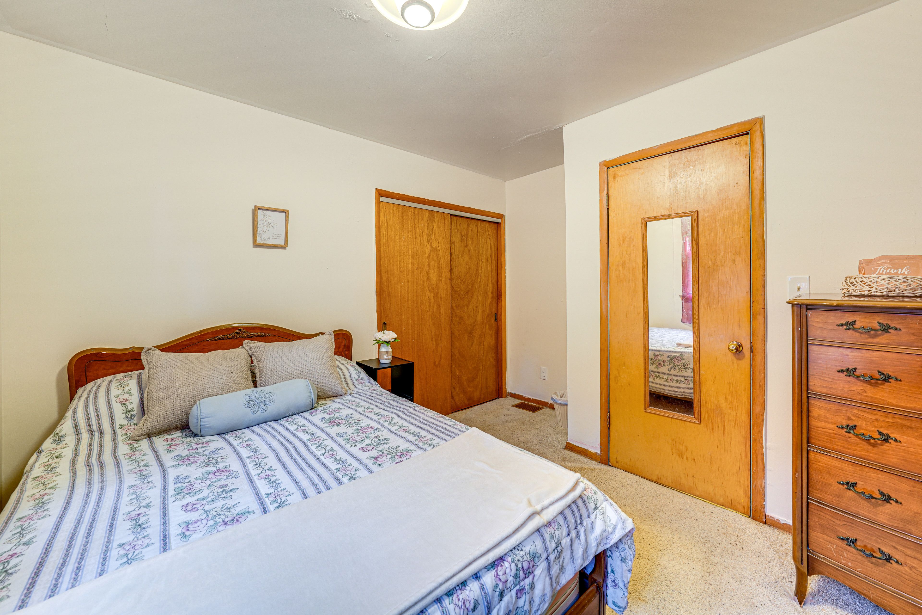 Bedroom 1 | Main Level | Full Bed | Linens Provided