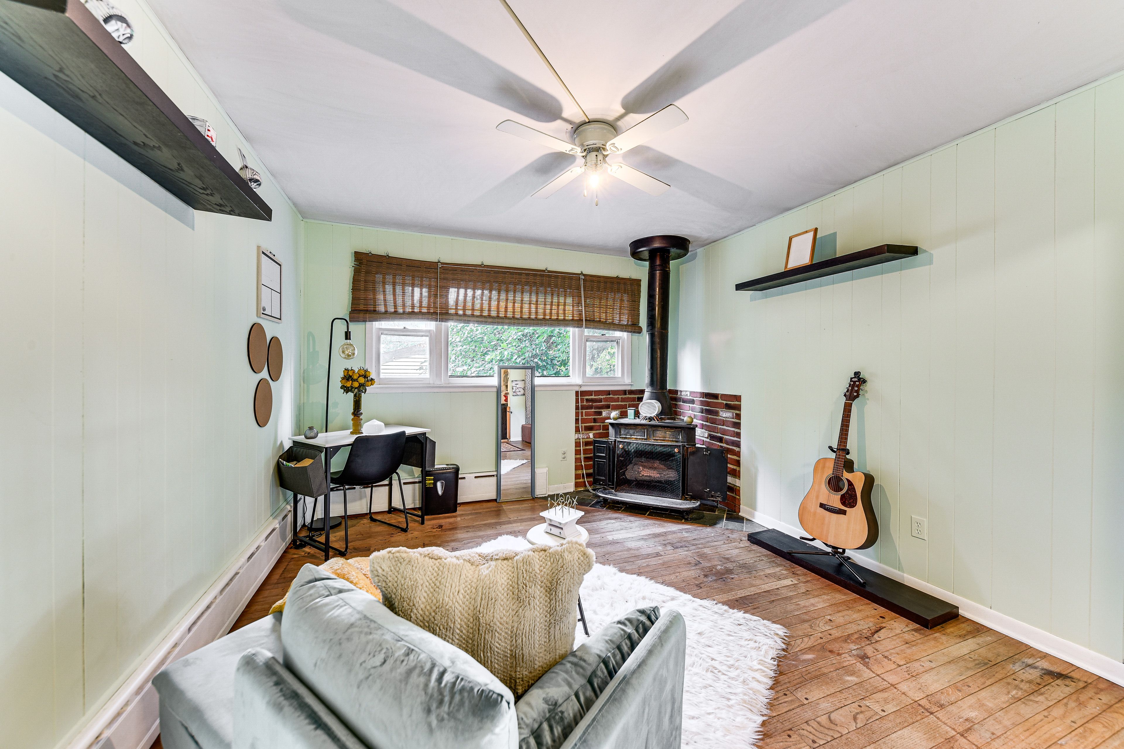 Interior | 3 Window A/C Units | Radiator Heating | Free WiFi