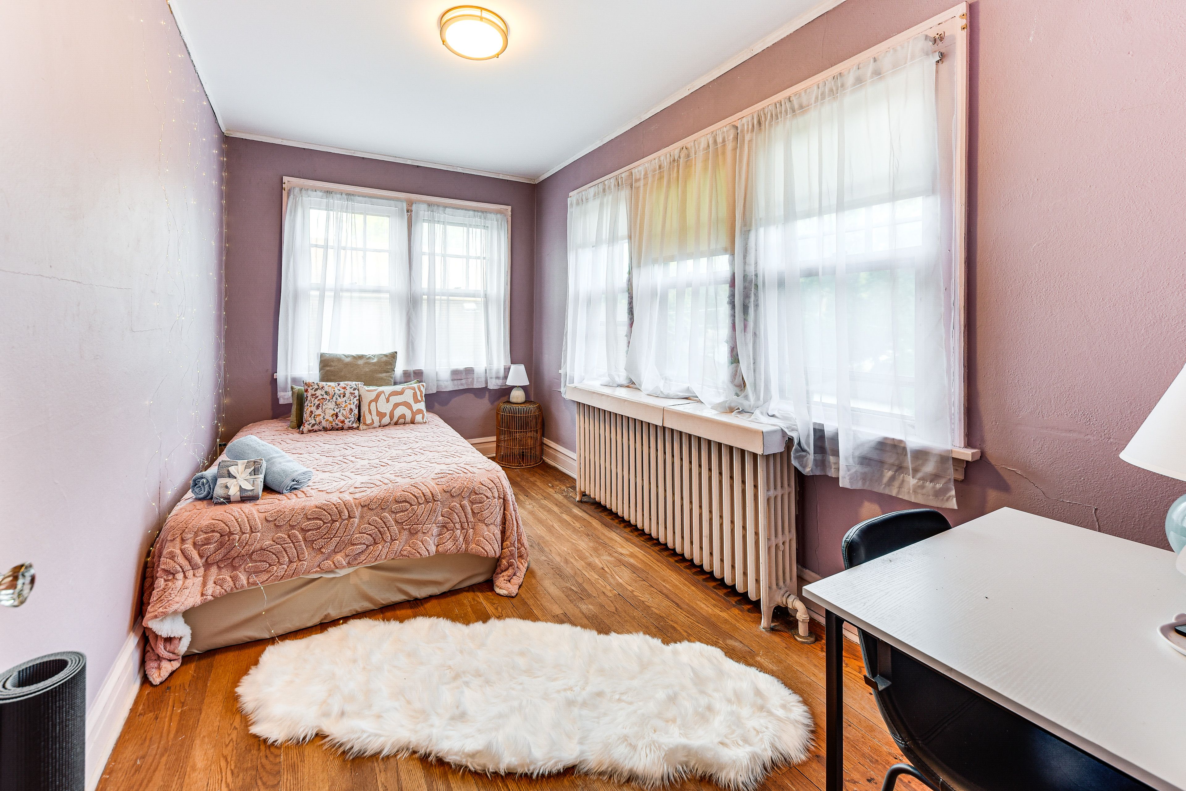 Bedroom 4 | Queen Bed | 2nd Floor
