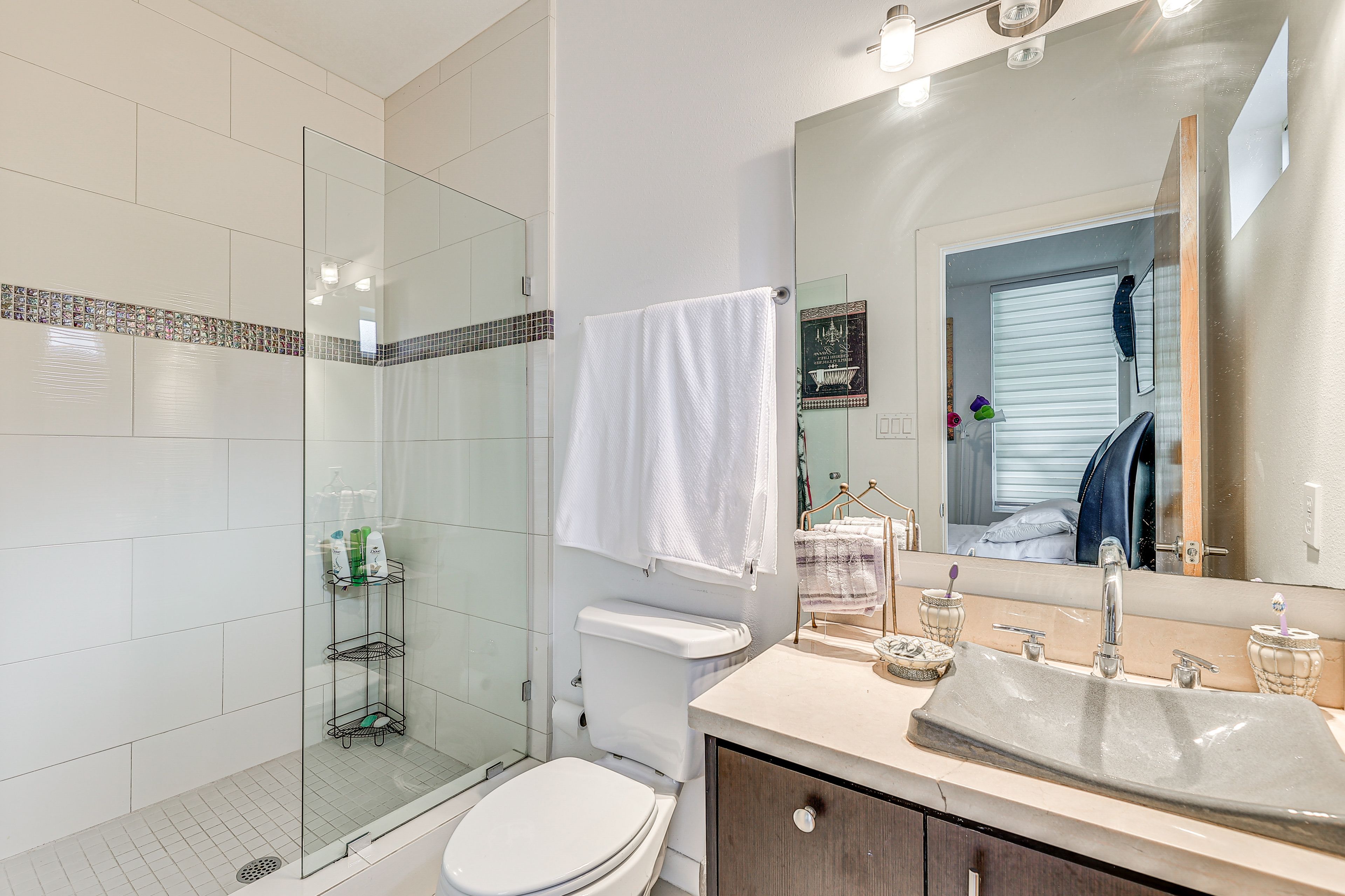 Full Bath | Towels