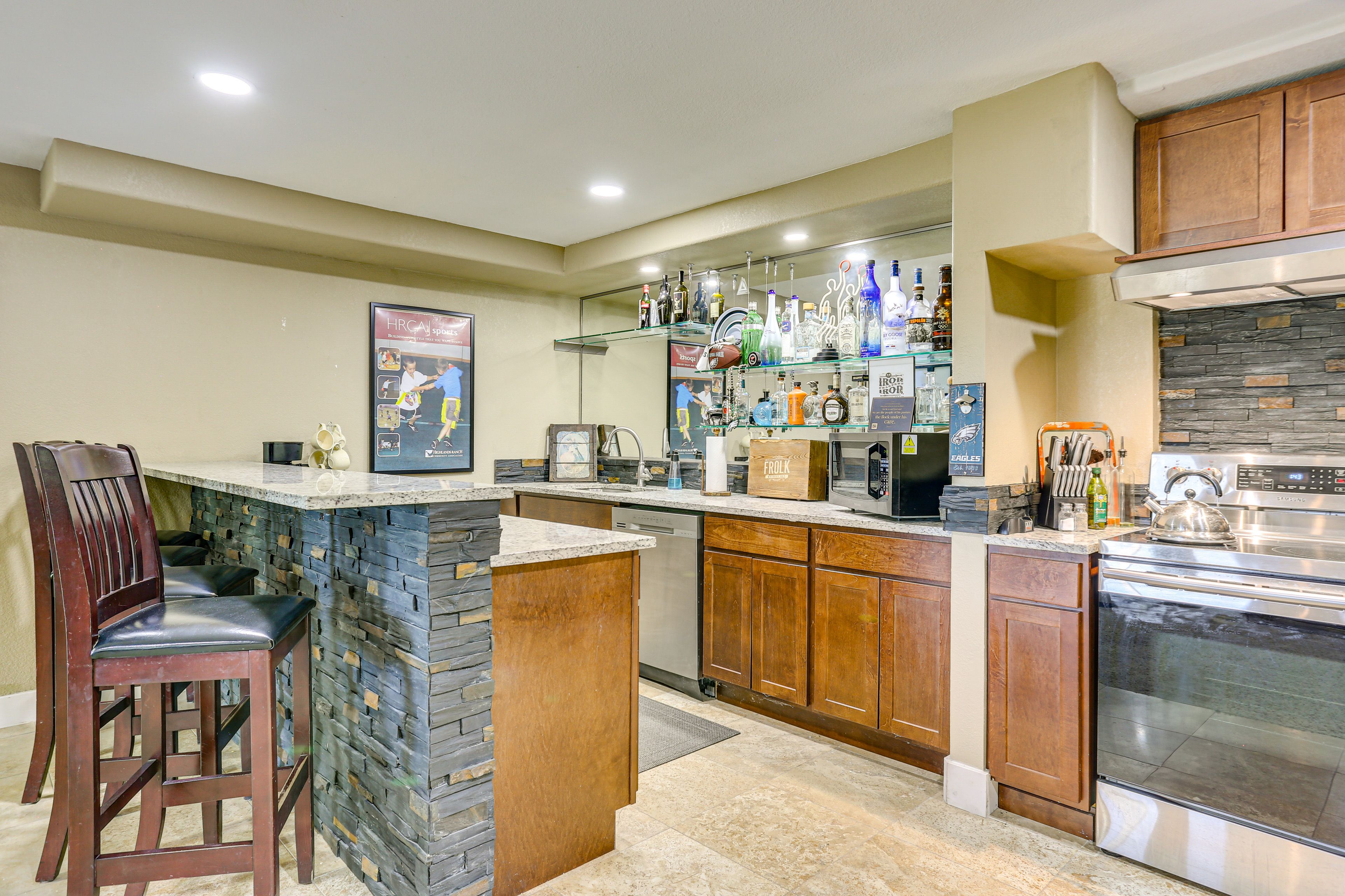 Kitchen | Refrigerator | Toaster