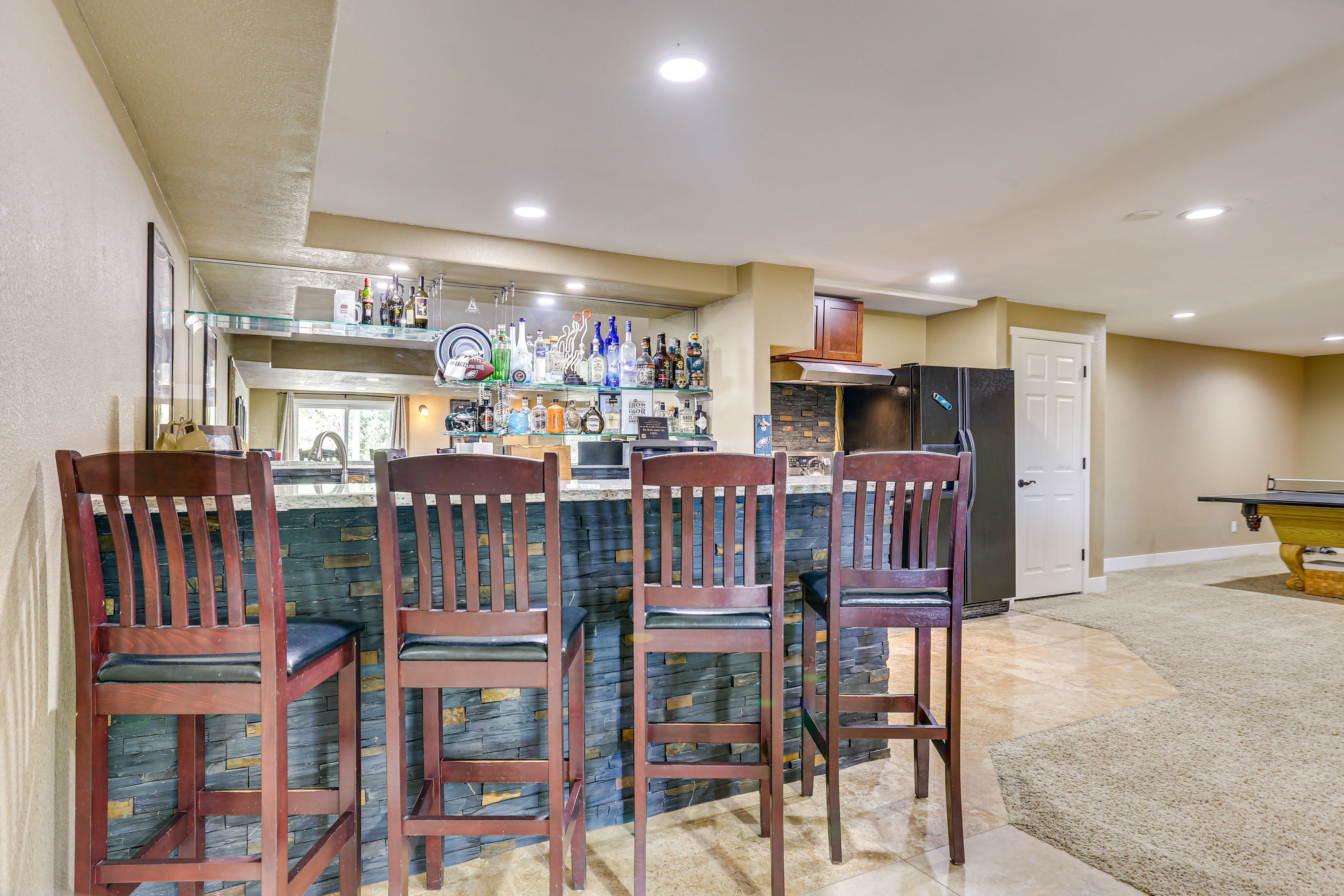 Dining Bar | Dishware/Flatware Provided