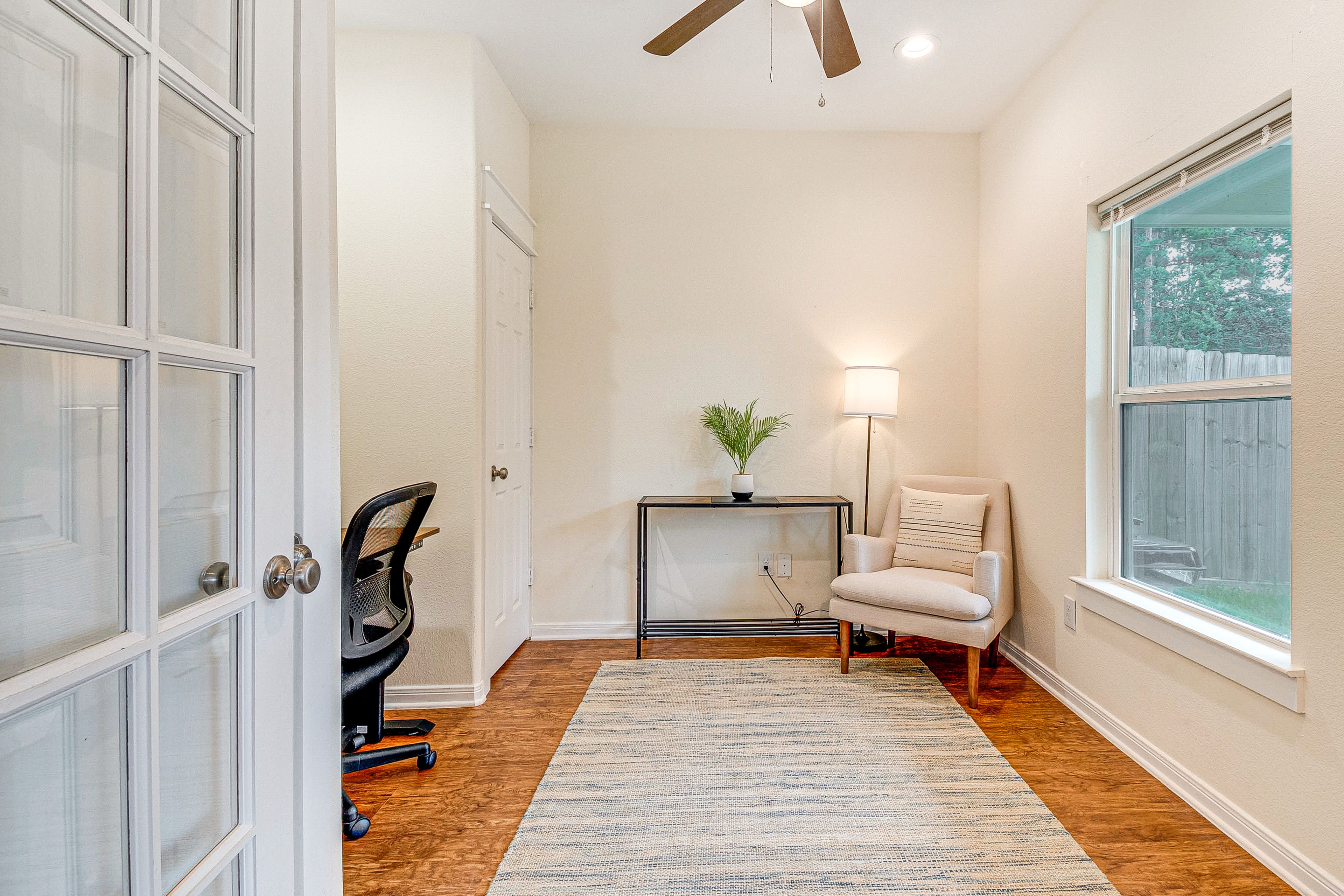 Office | Dedicated Workspace