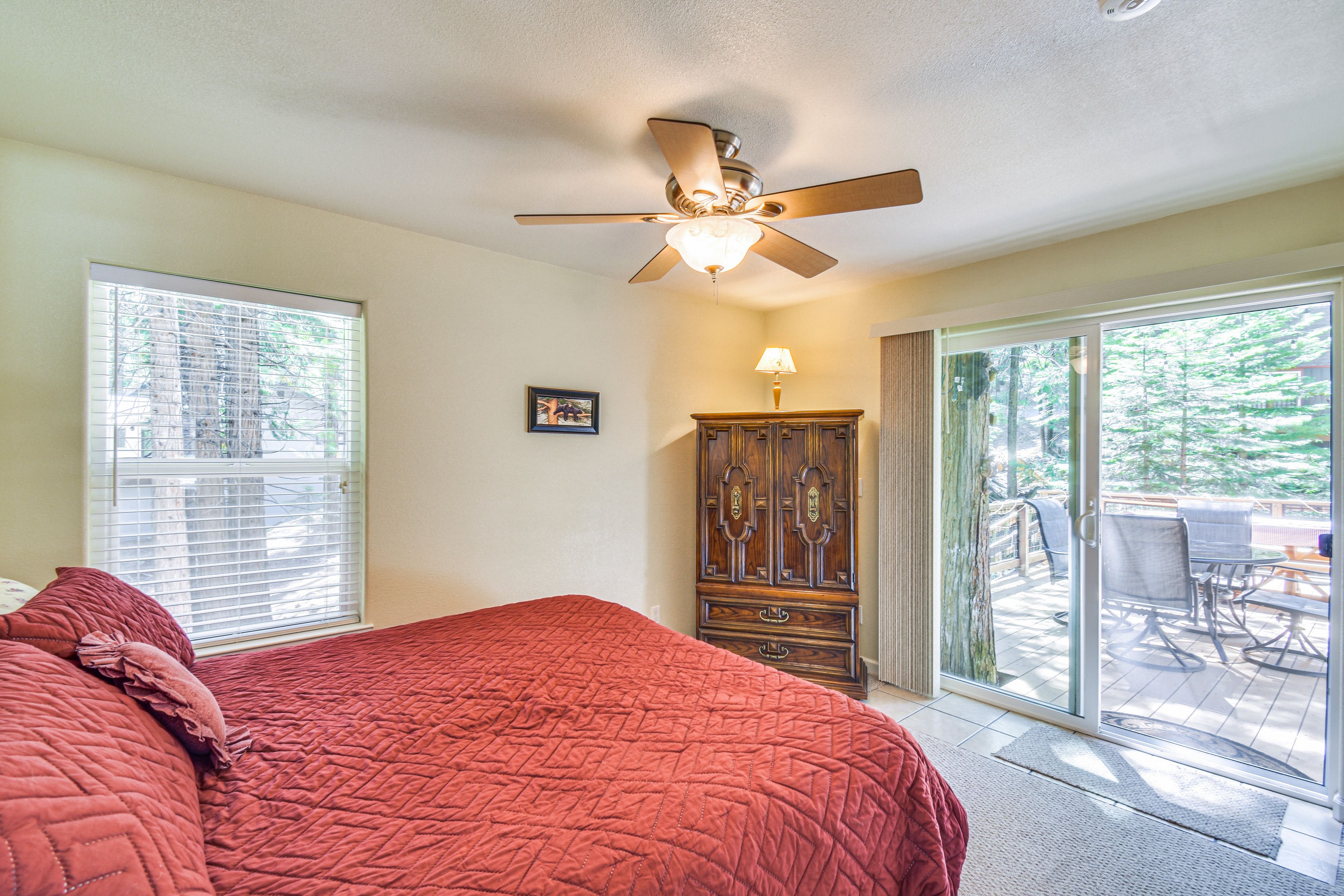 Bedroom 1 | King Bed | Linens Provided