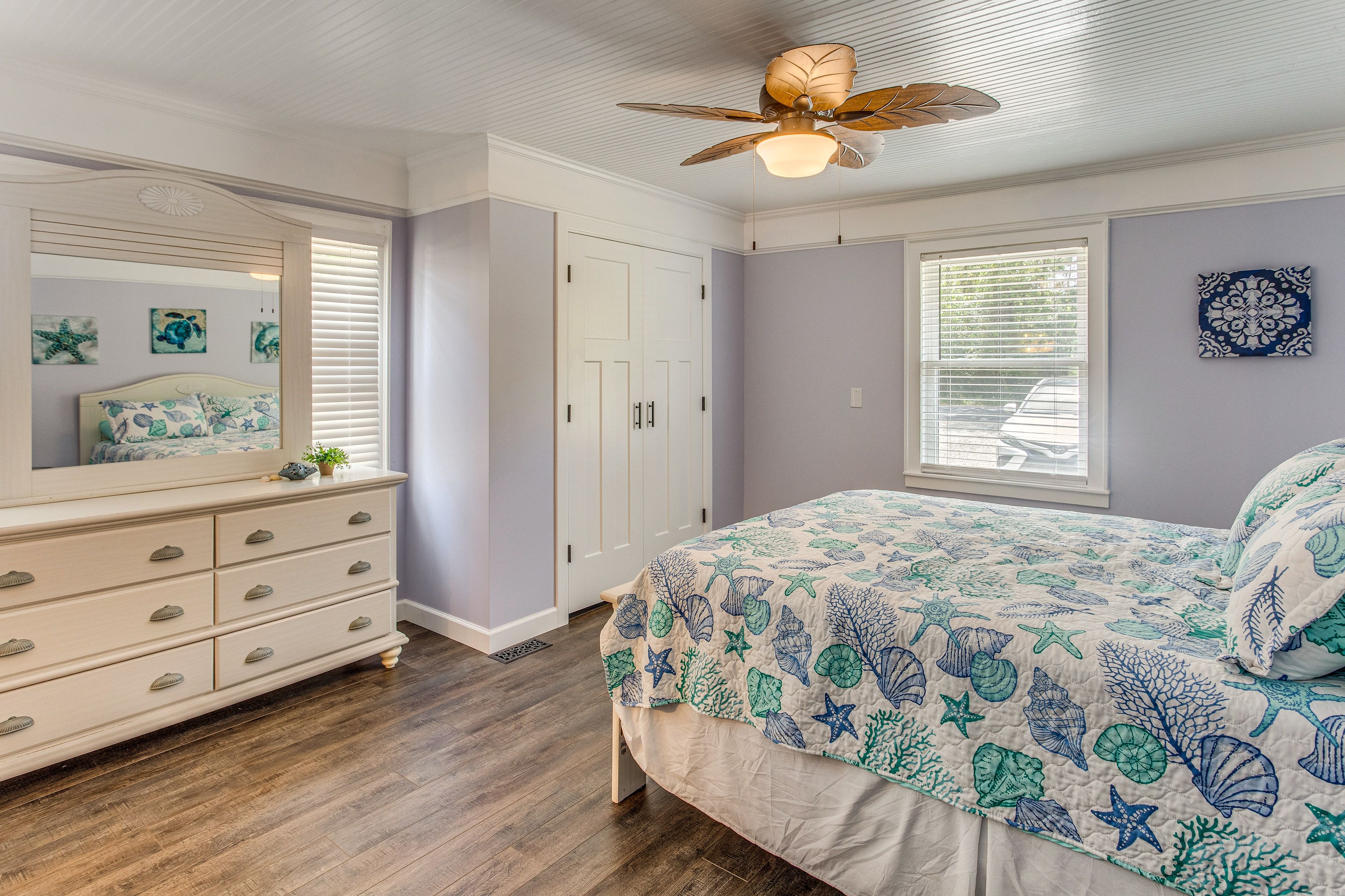 Bedroom 2 | Queen Bed