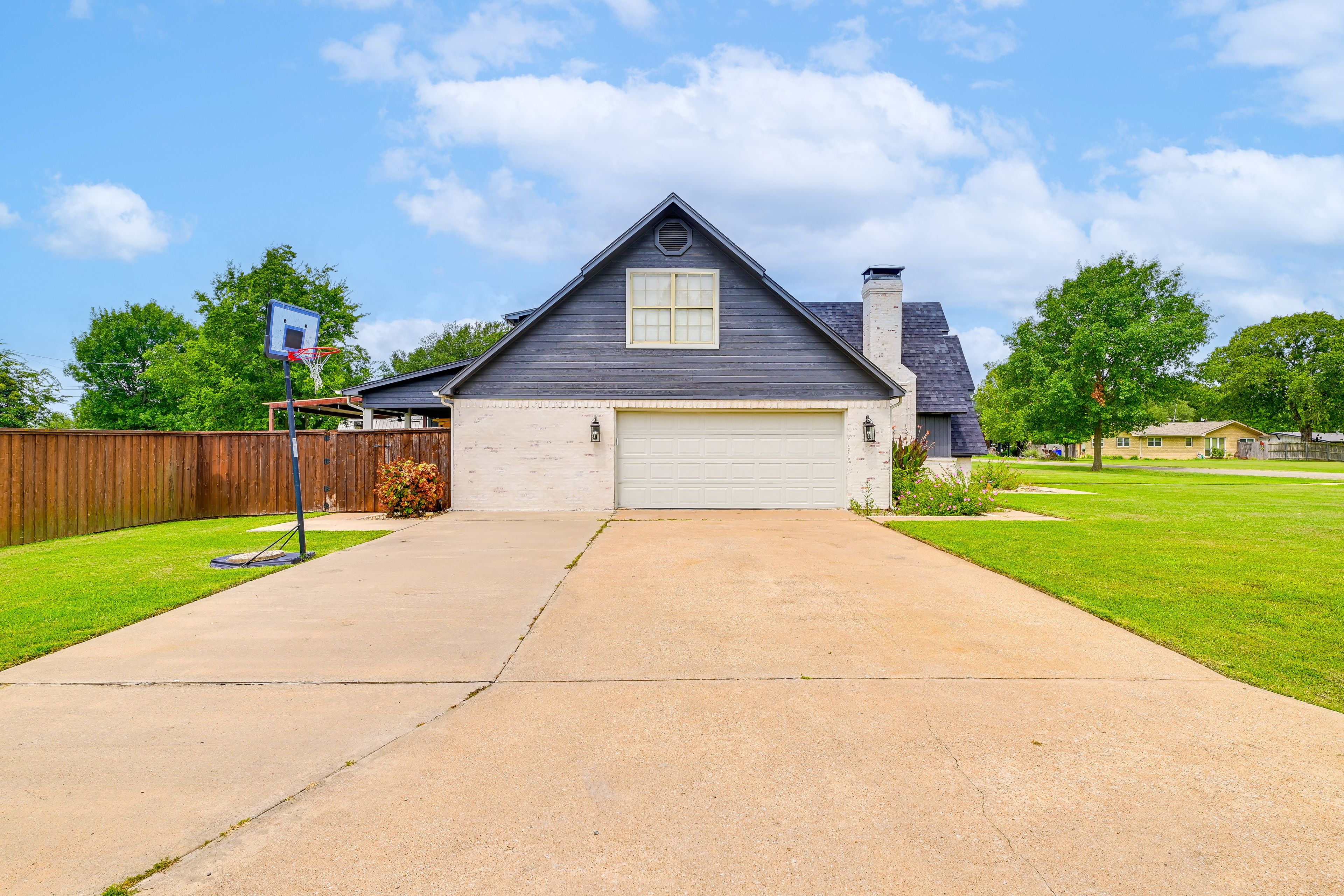 Driveway (2 Vehicles) | Boat Trailer Parking