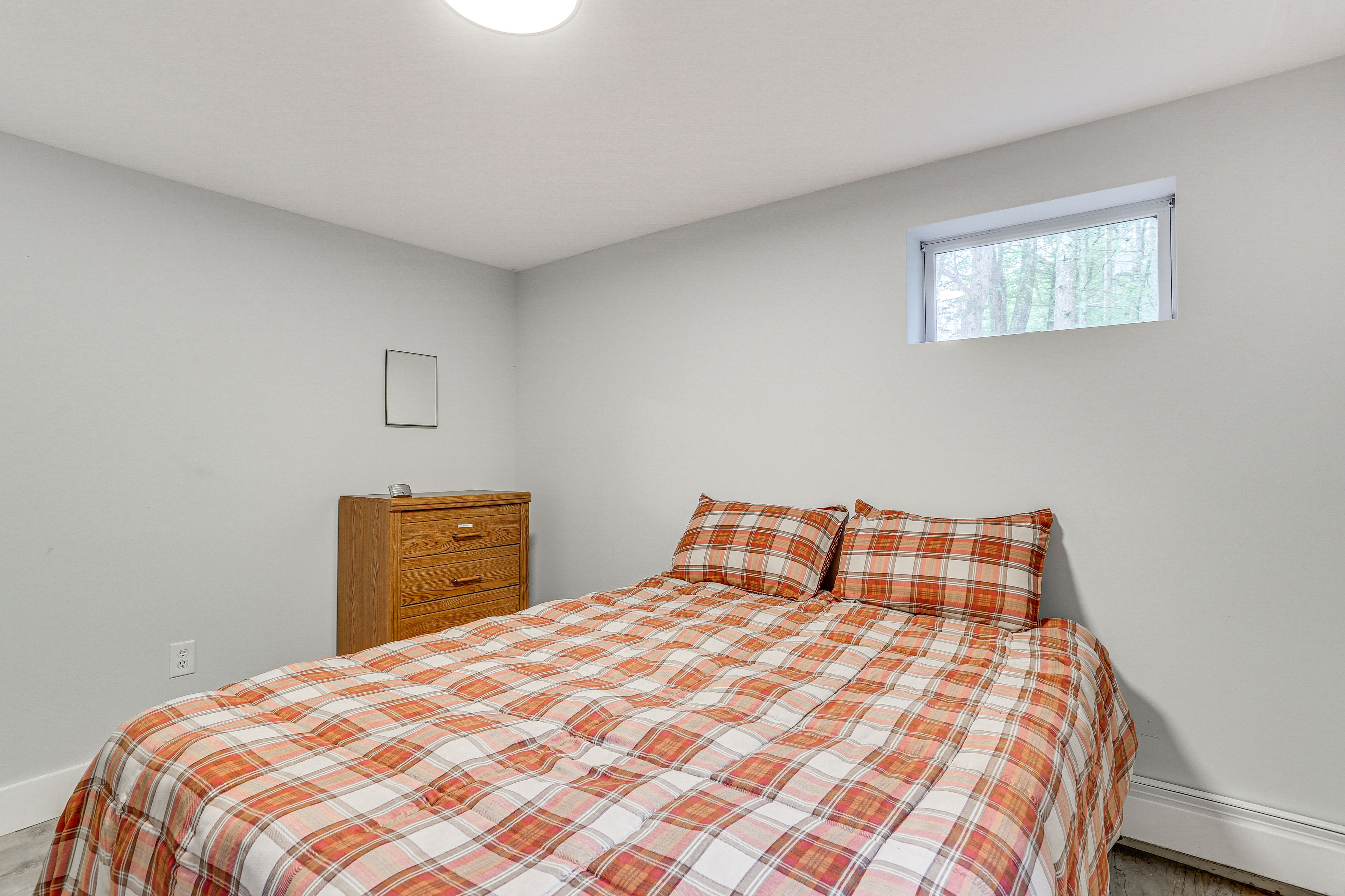 Bedroom 4 | Queen Bed | Downstairs
