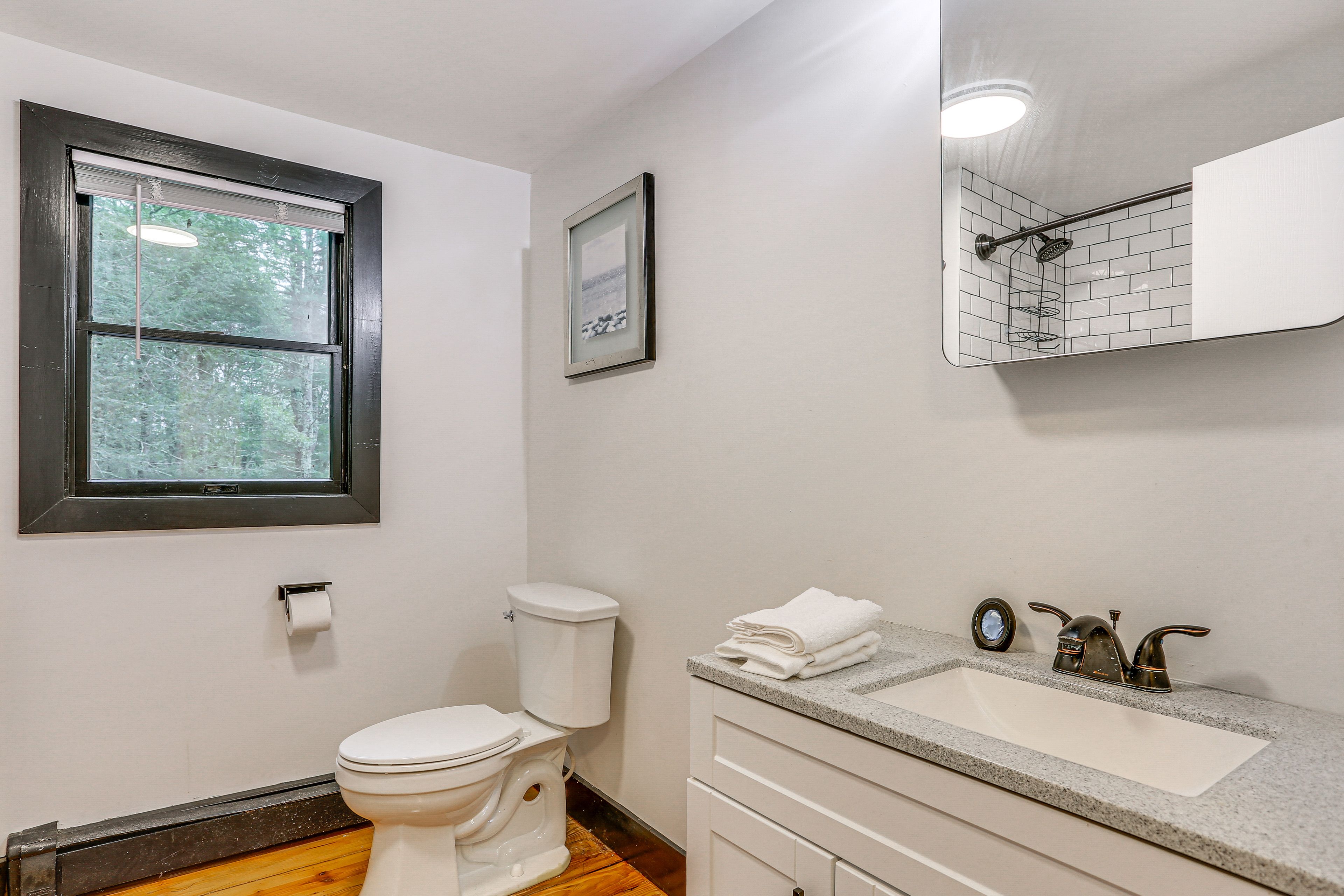 Full Bathroom | 1st Floor | Shower