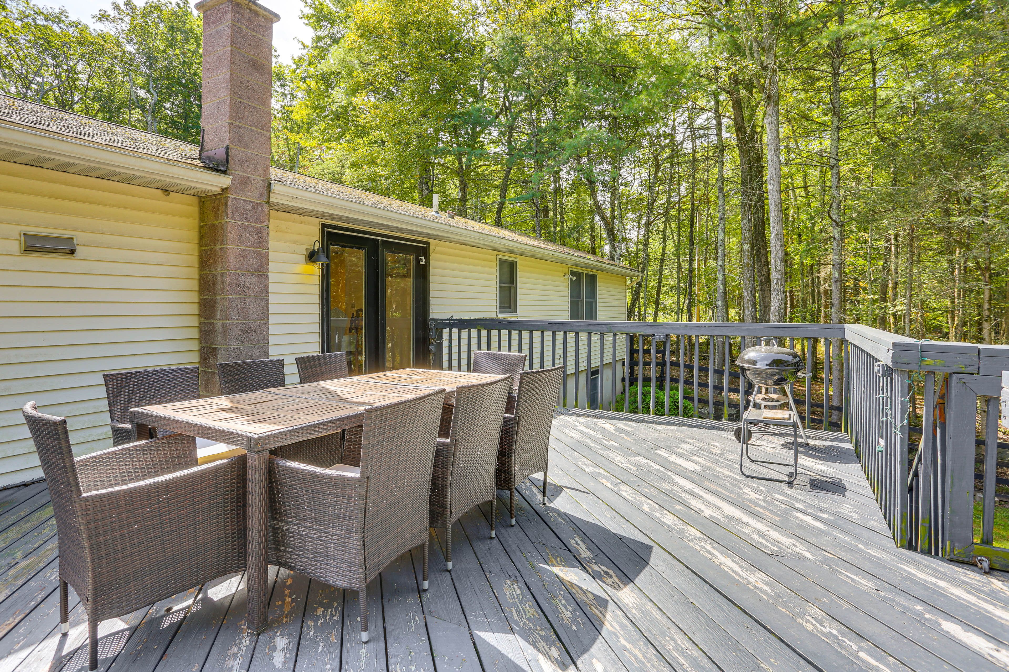 Furnished Deck | Outdoor Dining | Grill