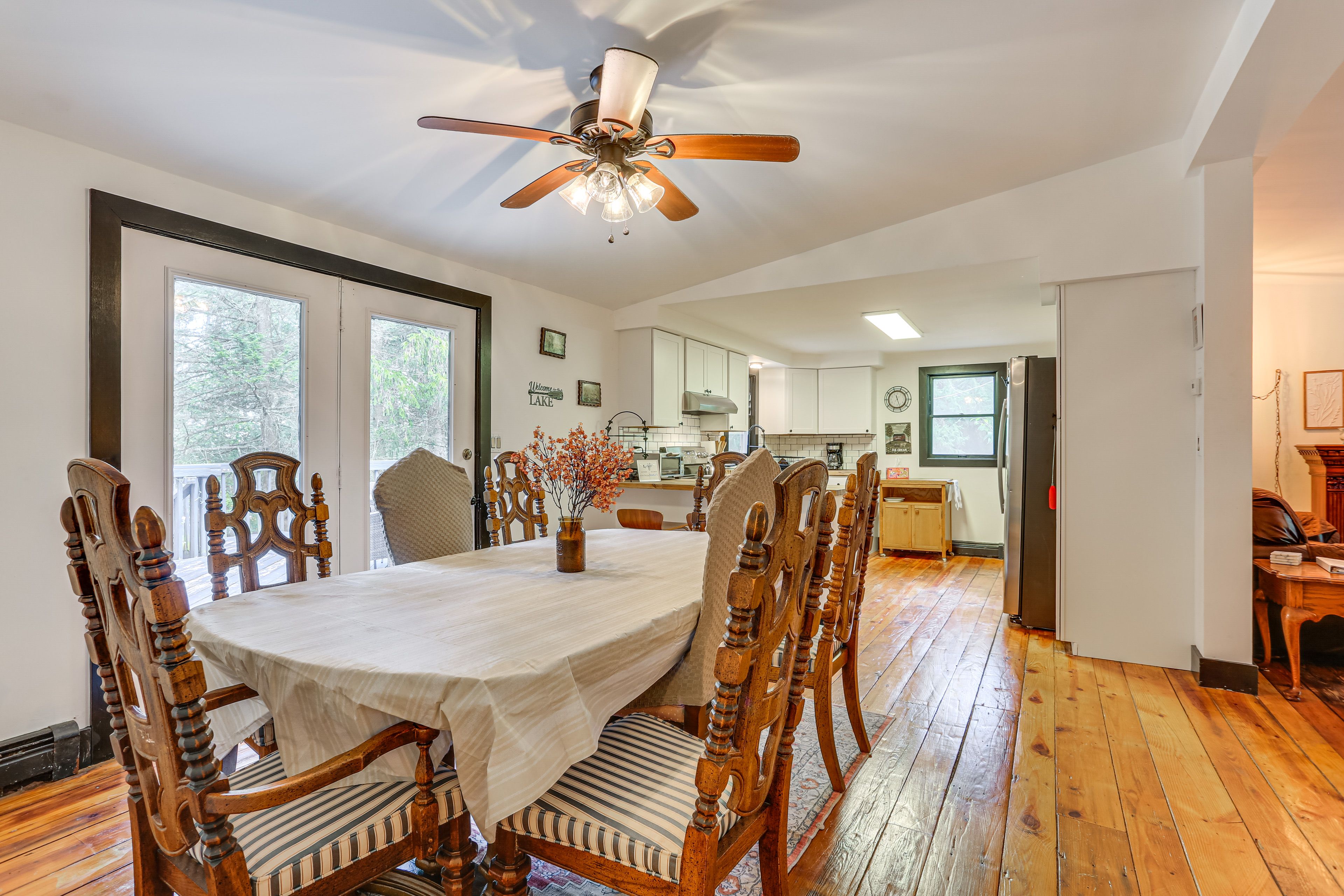 Dining Area & Kitchen | 1st Floor | Free WiFi | Central Heating