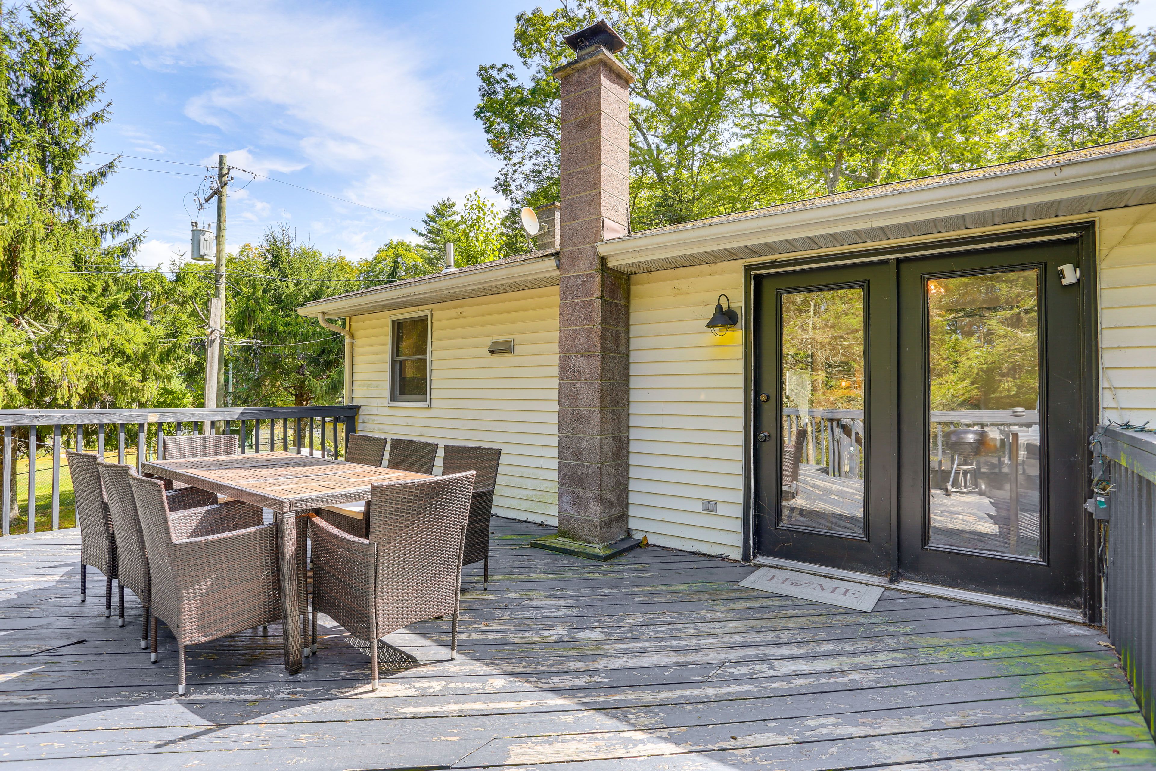 Furnished Deck | Charcoal Grill