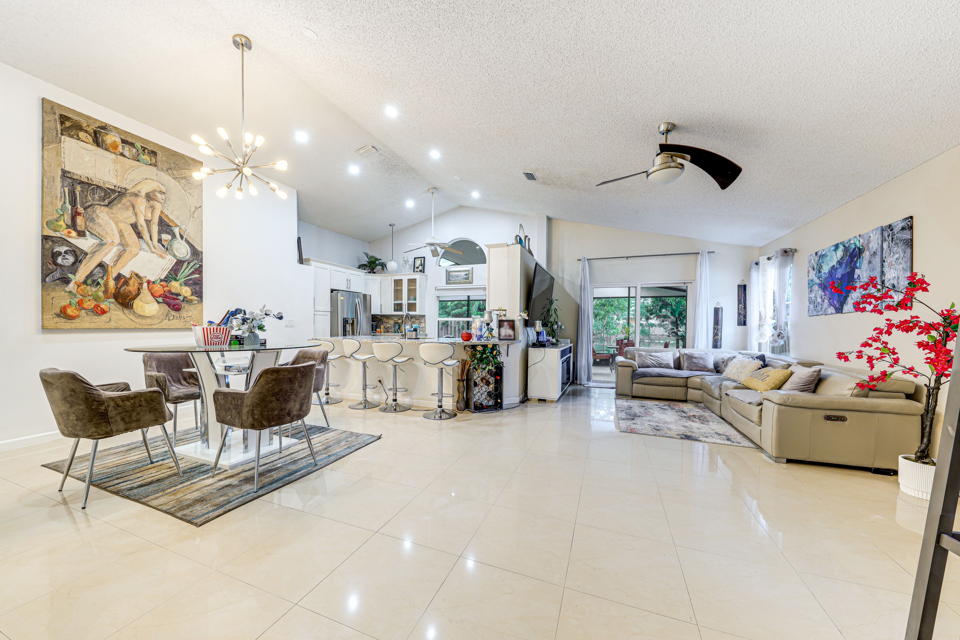 Dining Table | Breakfast Bar | Dishware/Flatware
