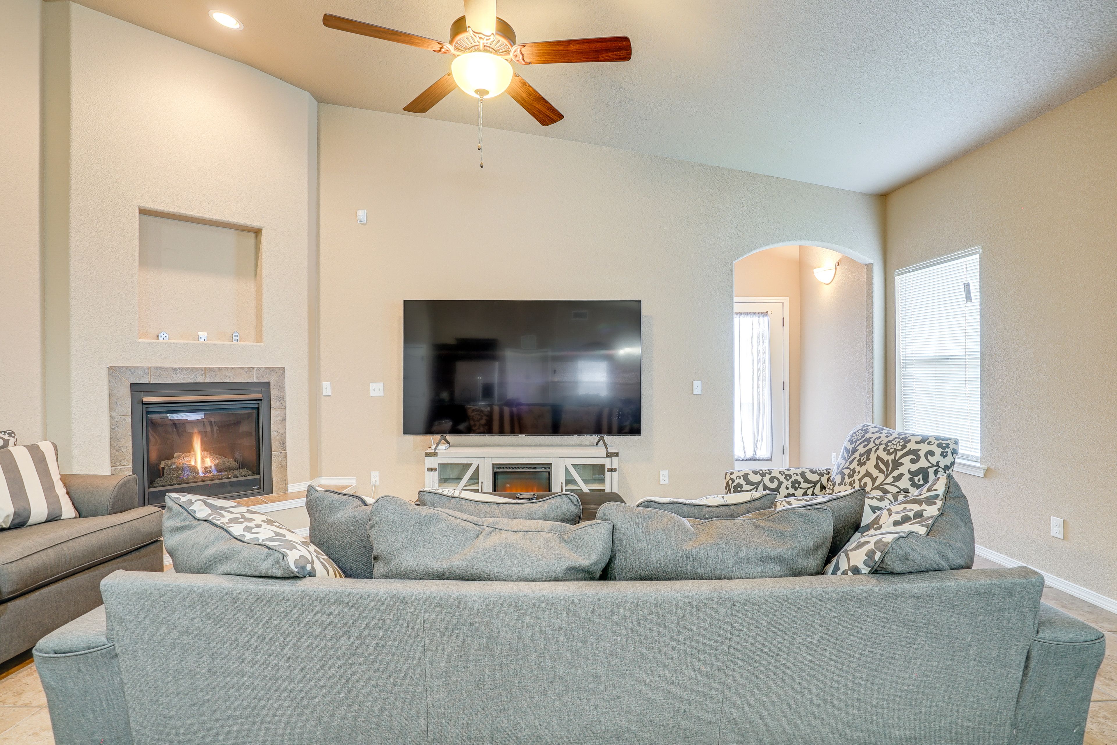 Living Room | Free WiFi