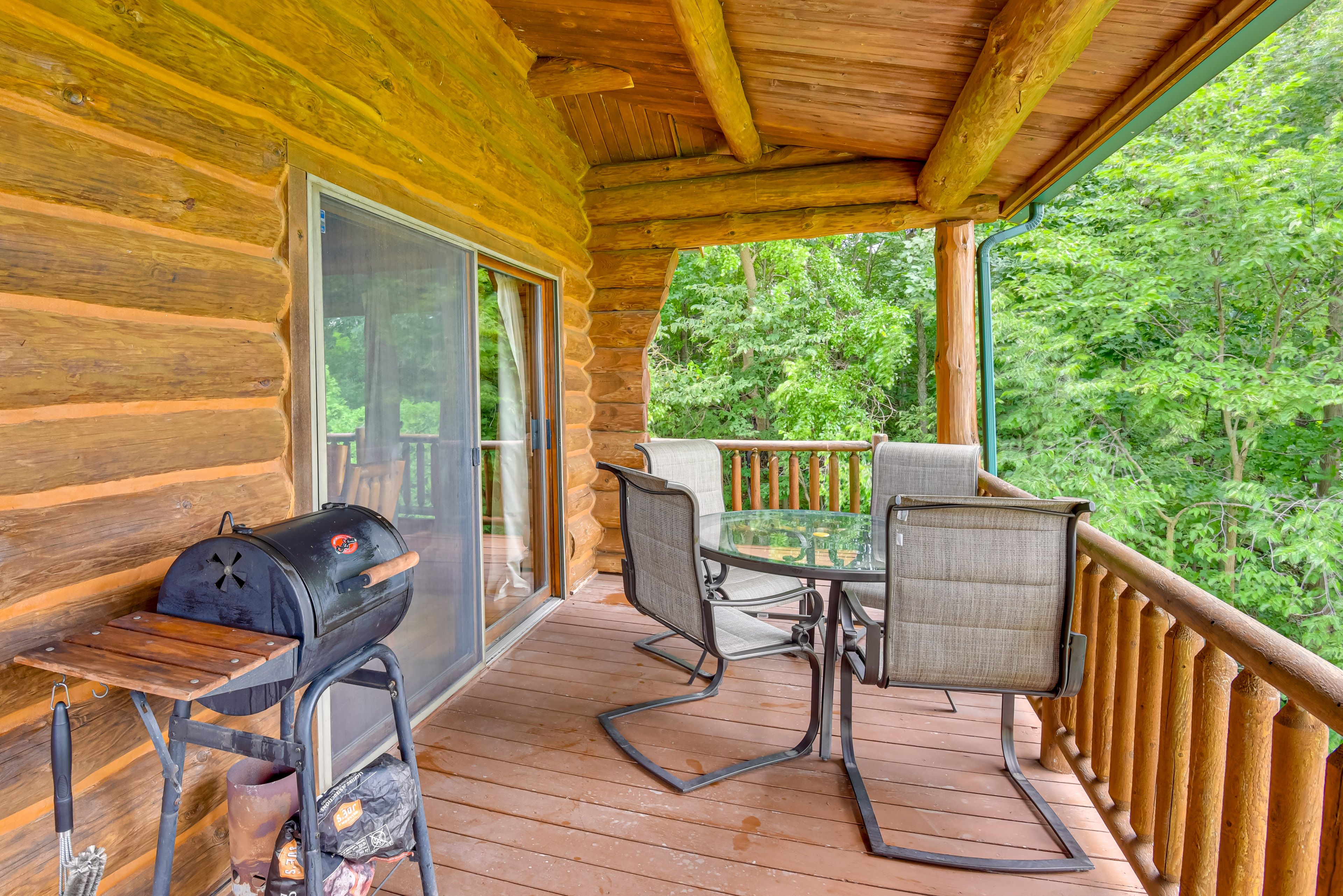 Upper Deck | Charcoal Grill