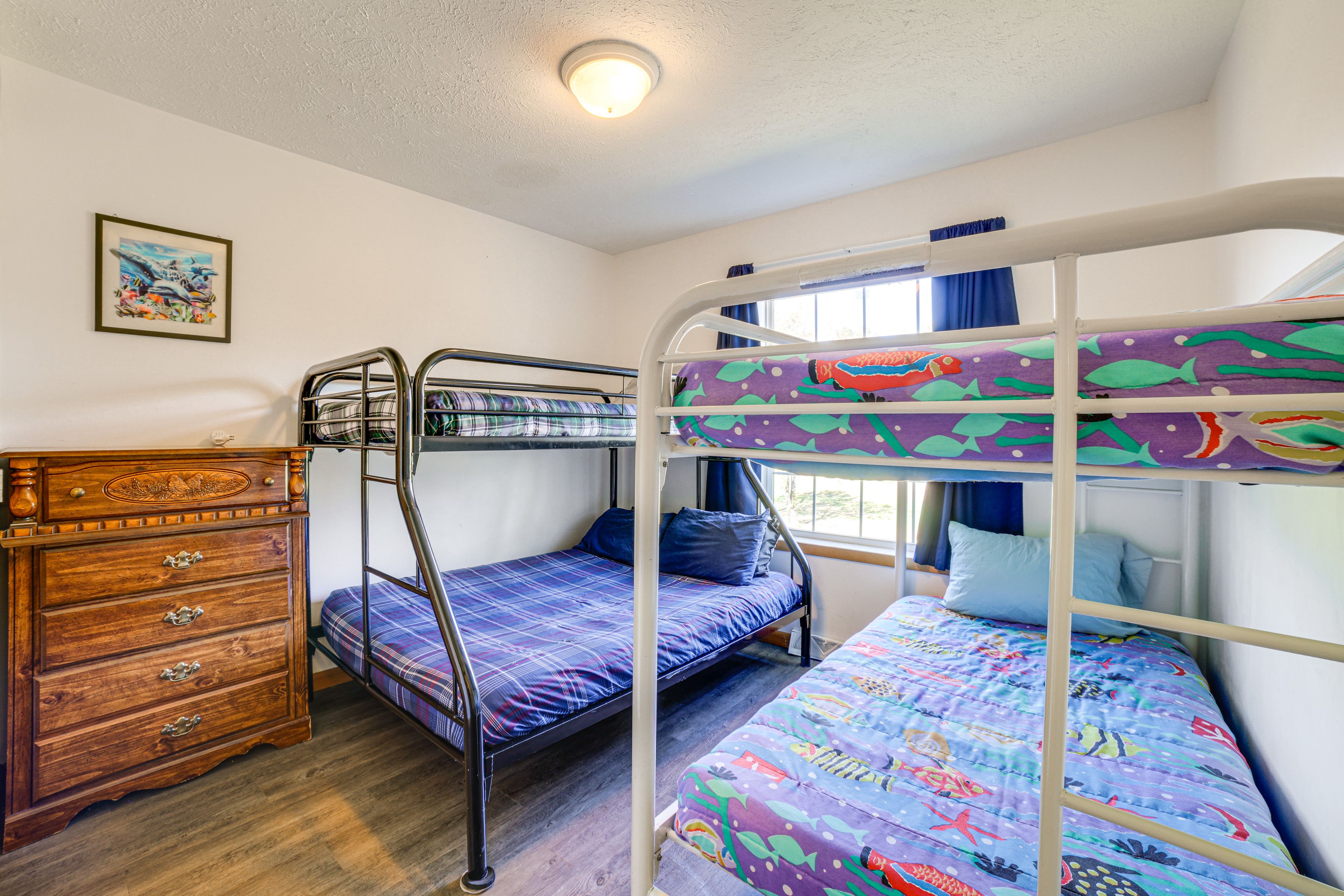 Bedroom 4 | Twin Bunk Bed | Twin/Full Bunk Bed