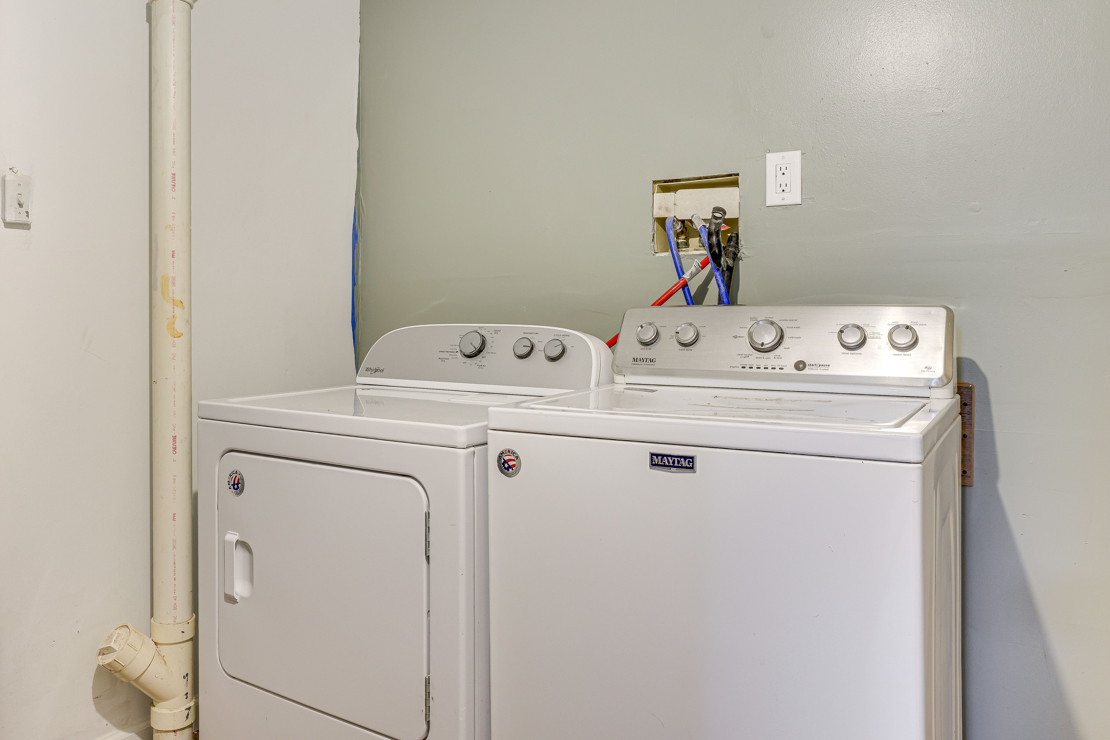 Washer & Dryer | Lower Level