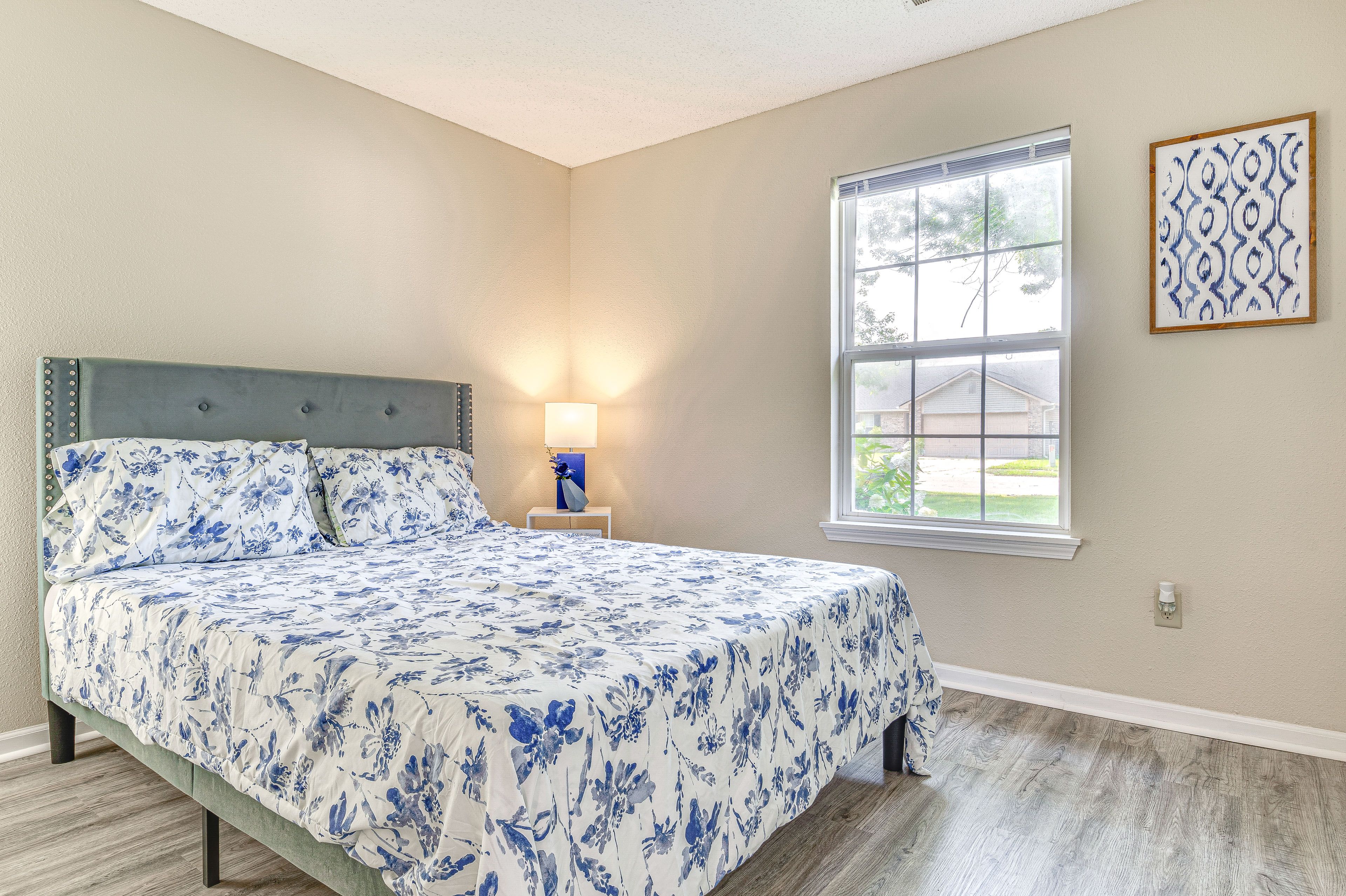 Bedroom 3 | Queen Bed