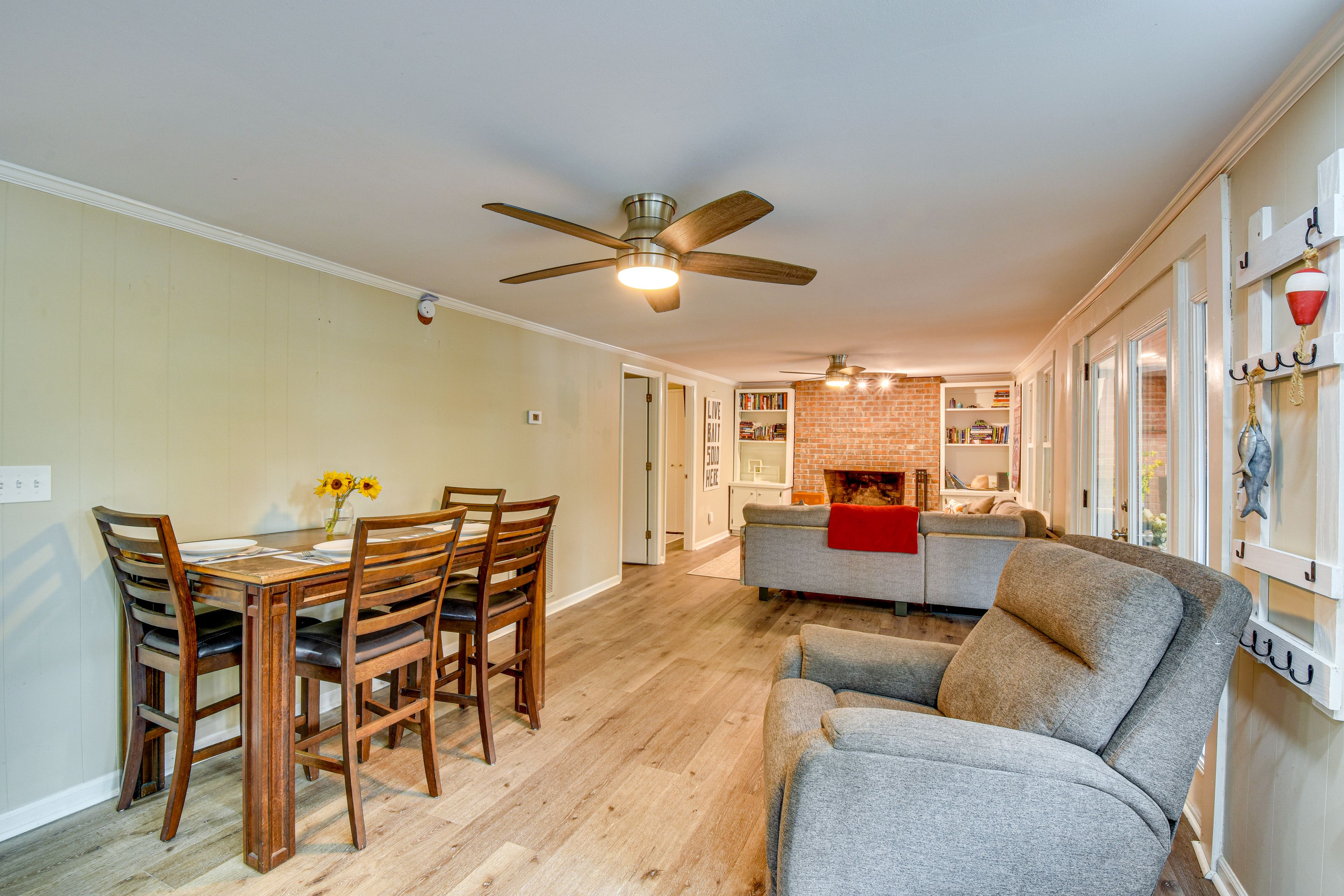 Dining Room | Dishware & Flatware