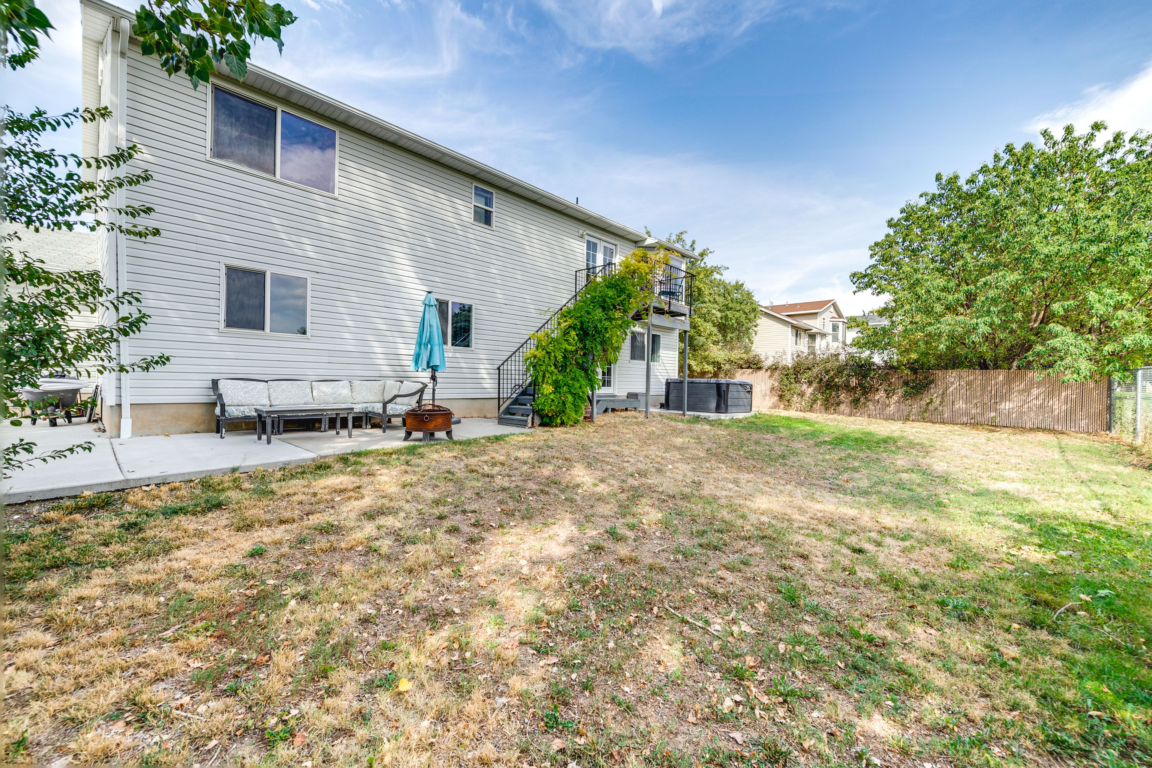 Fenced-In Backyard | Lounge Space | Hot Tub
