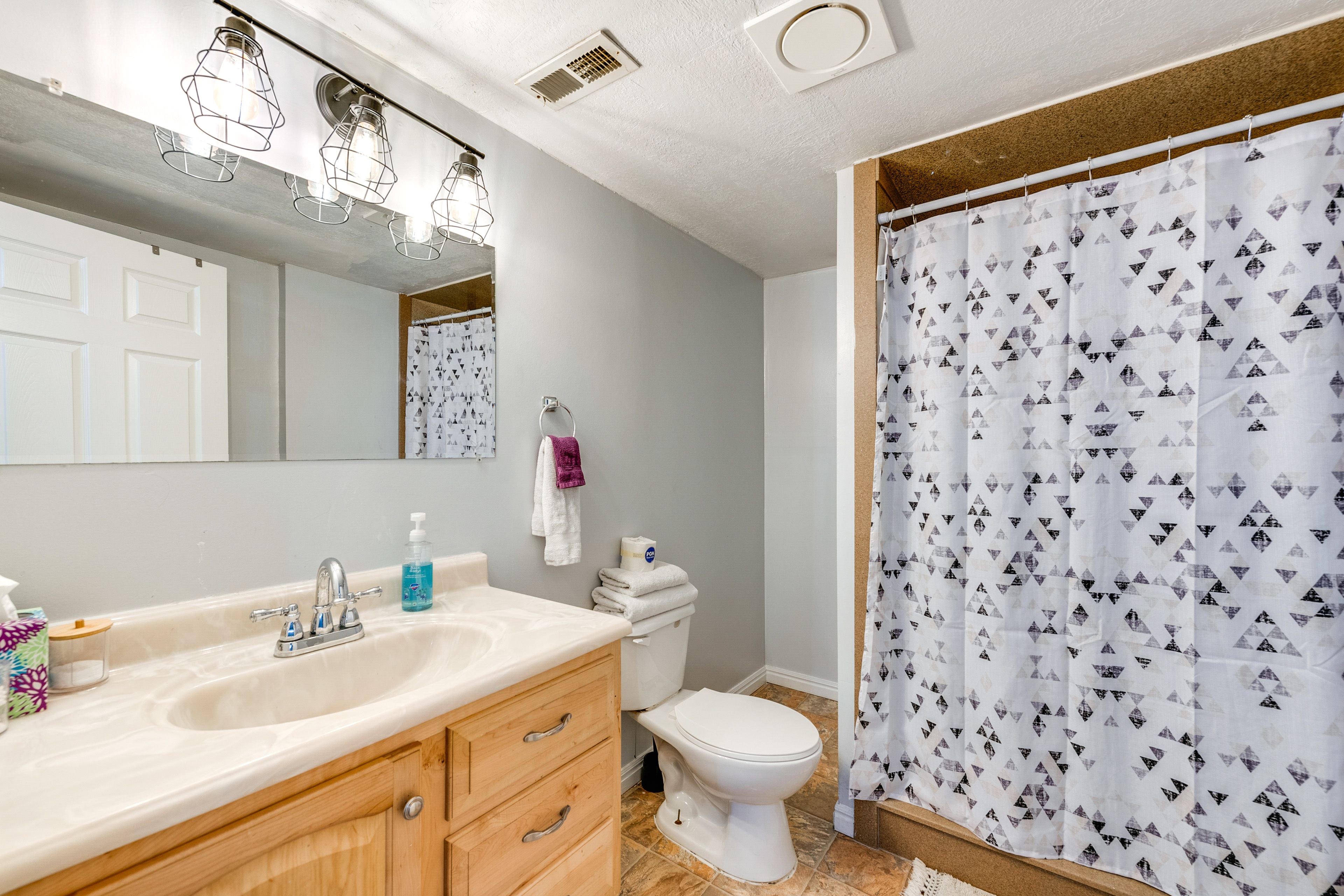 Full Bathroom | Lower Level