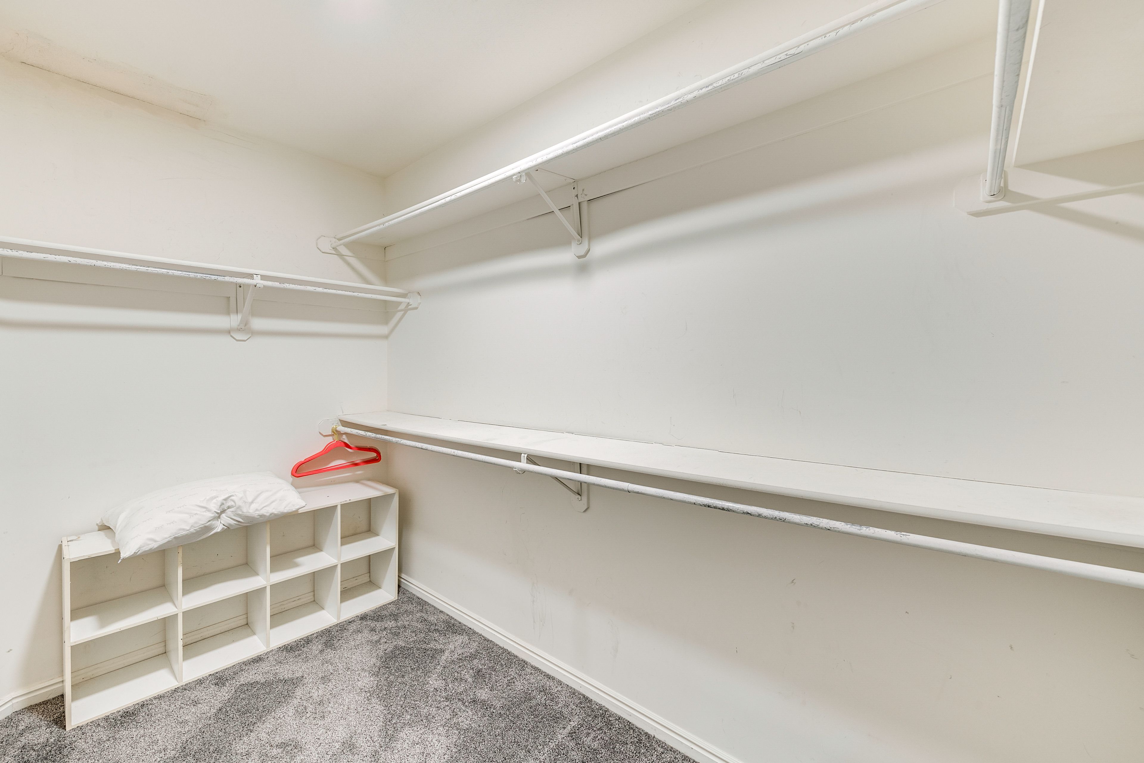 Walk-In Closet | Upper Level
