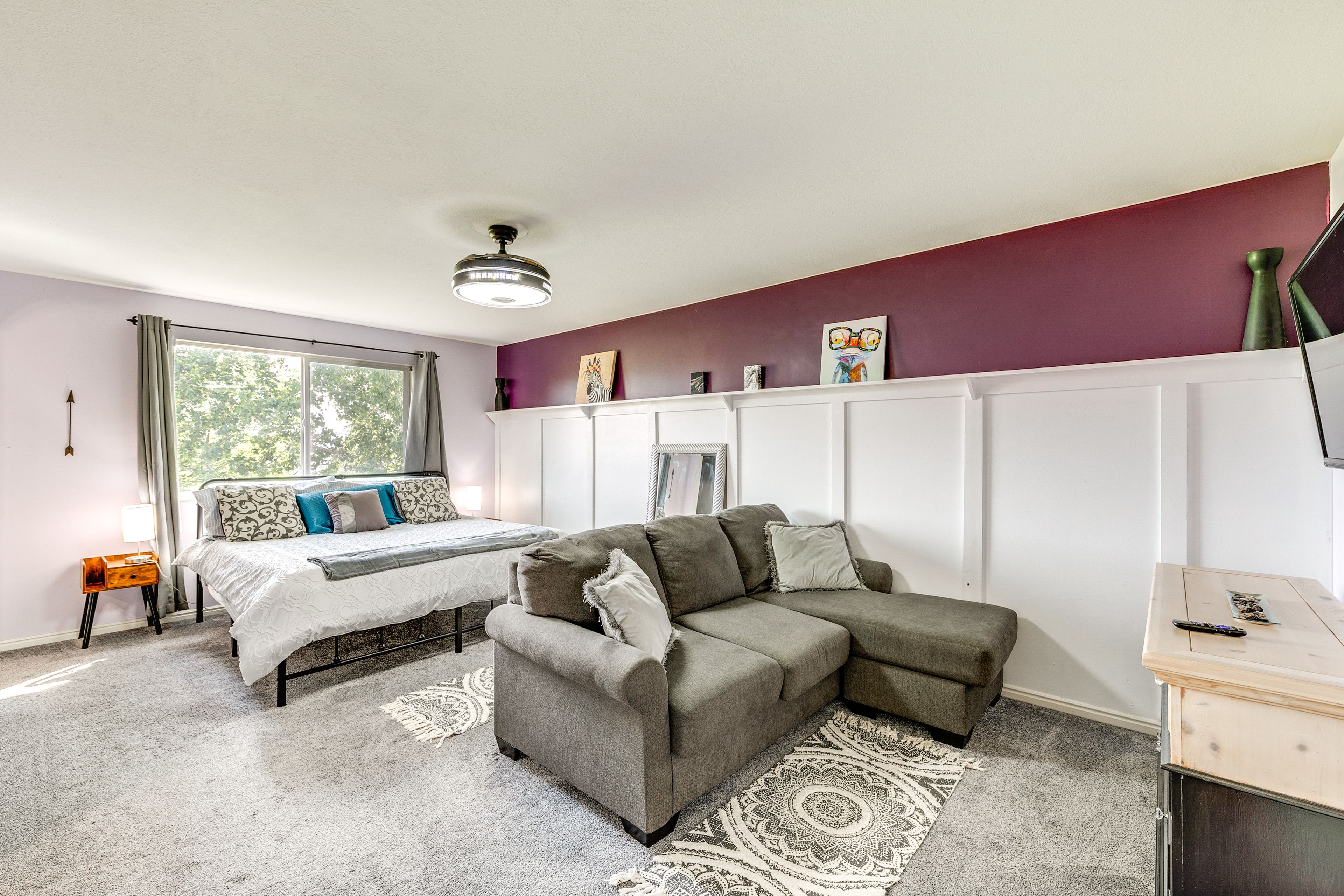 Bedroom 1 | King Bed | Smart TV | Linens Provided | Upper Level