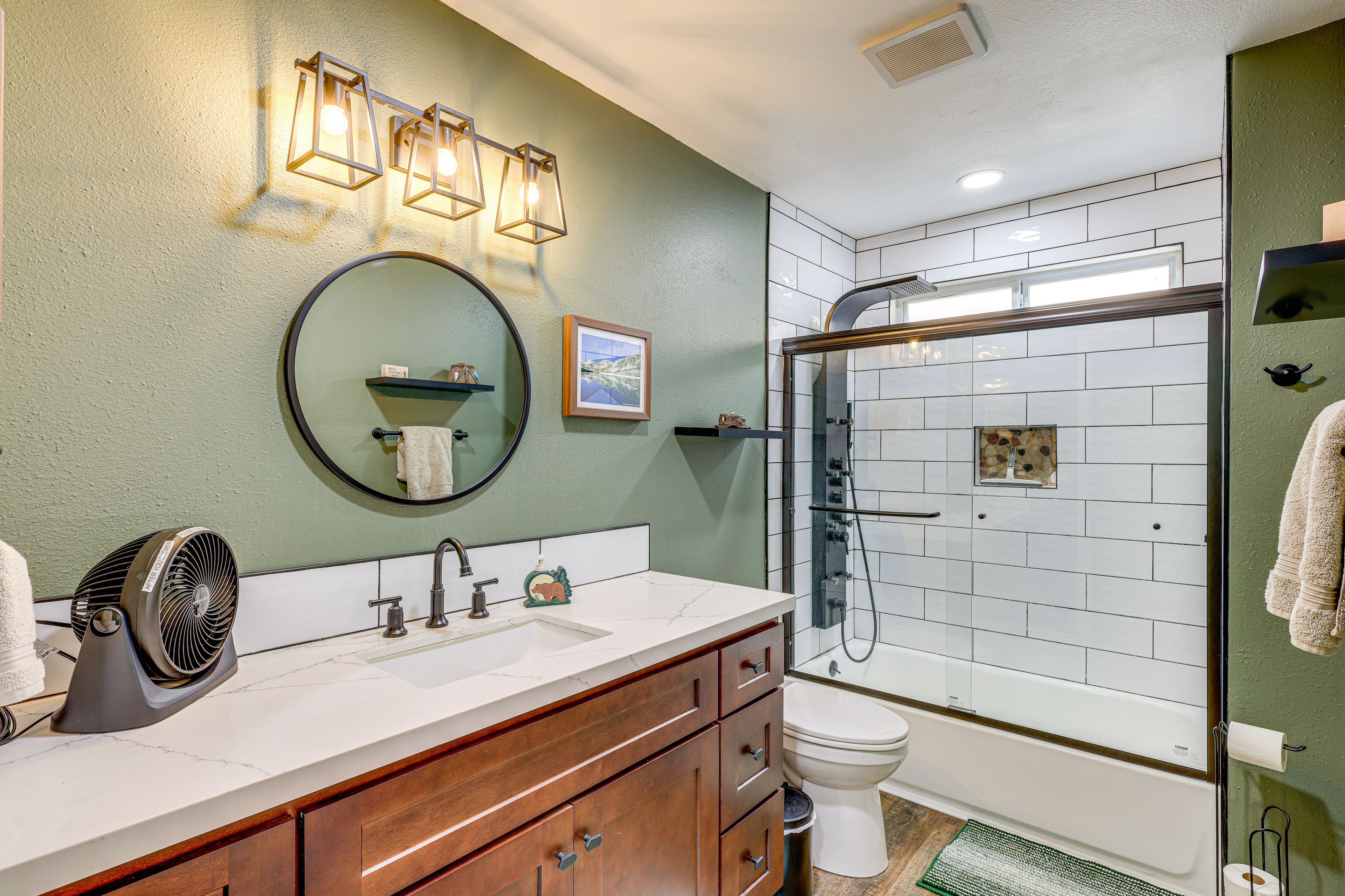 Full Bathroom