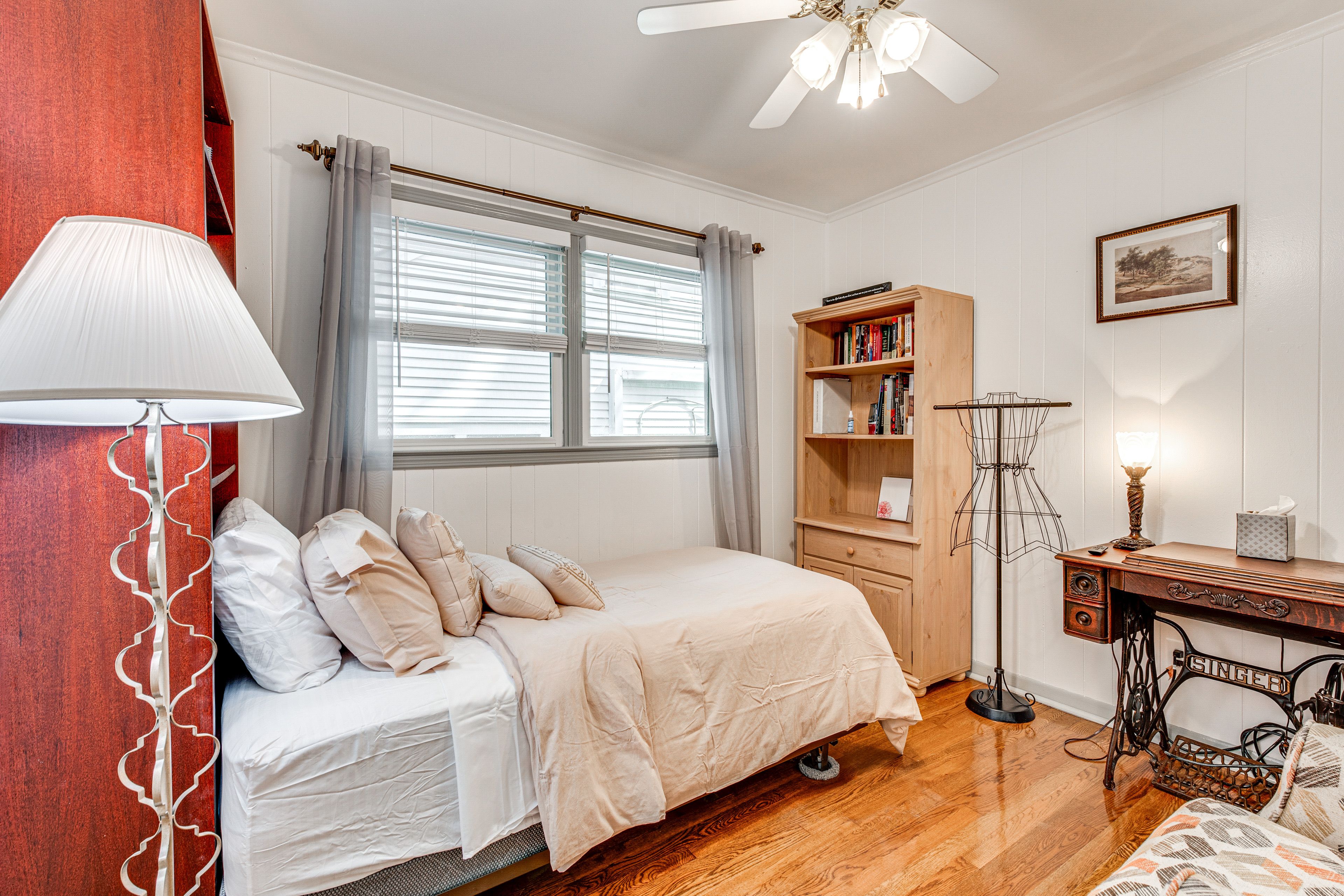 Bedroom 2 | Twin Bed