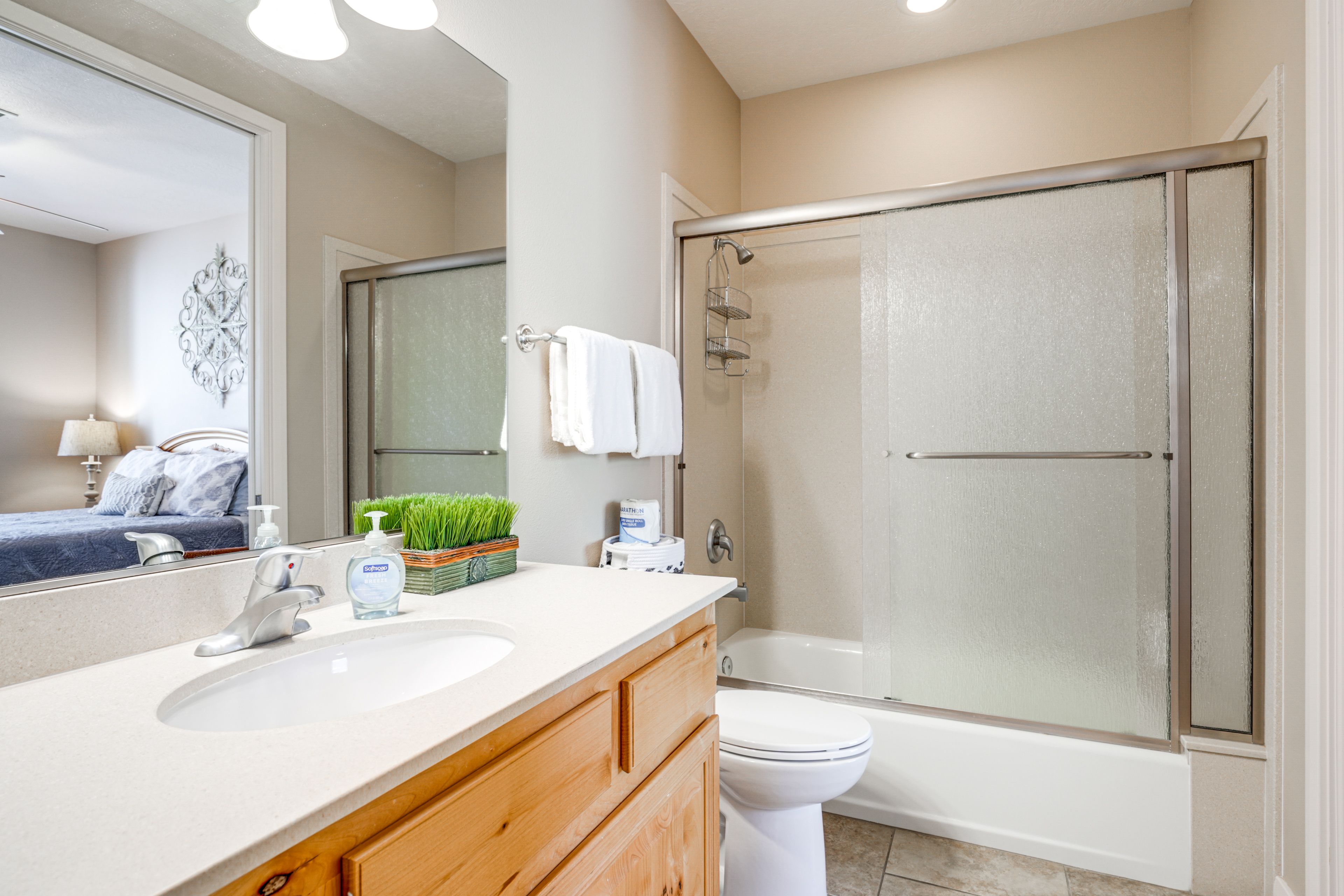 Full Bath | Complimentary Toiletries