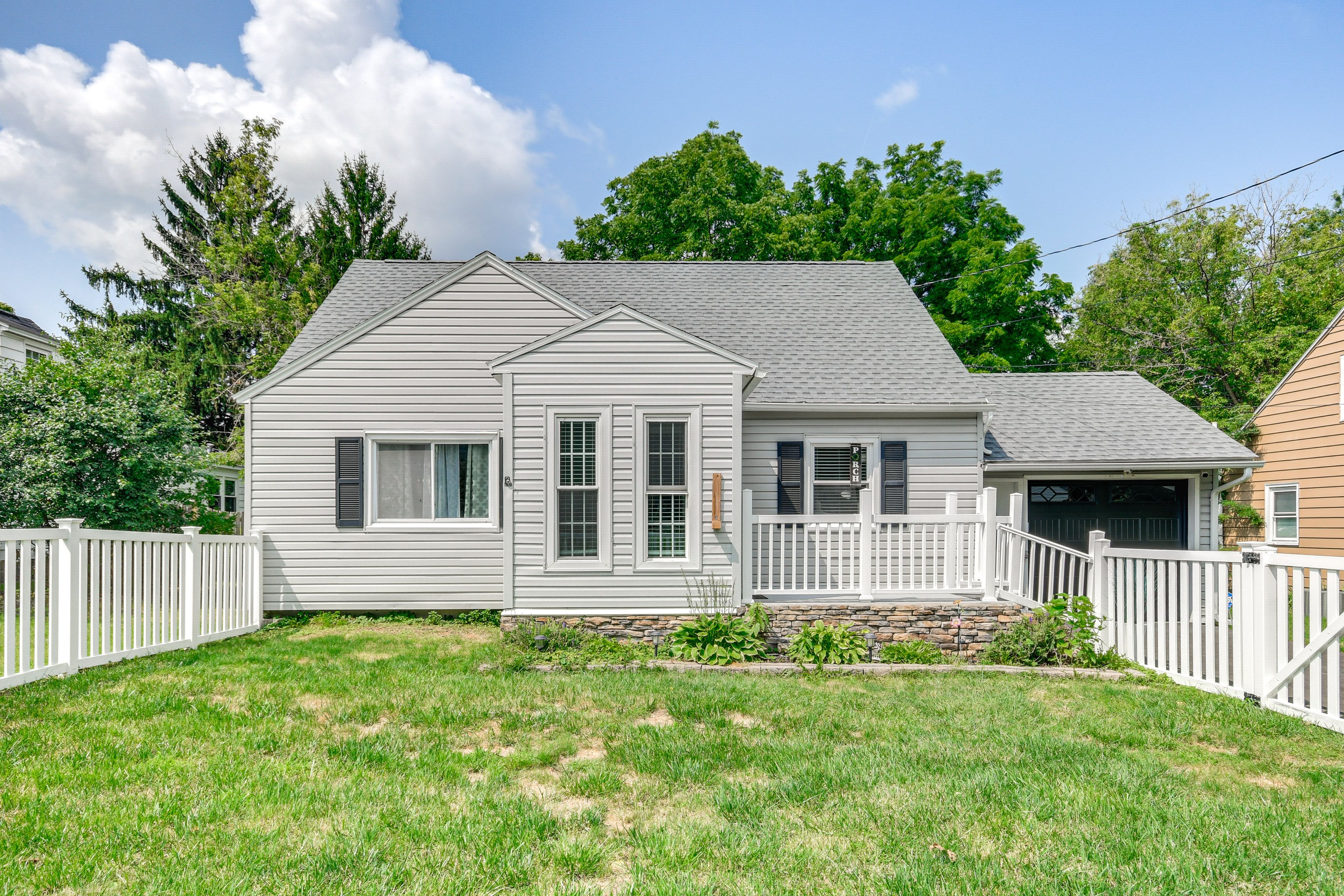 Syracuse Vacation Rental | 2BR | 1BA | 1,172 Sq Ft | Stairs Required to Enter