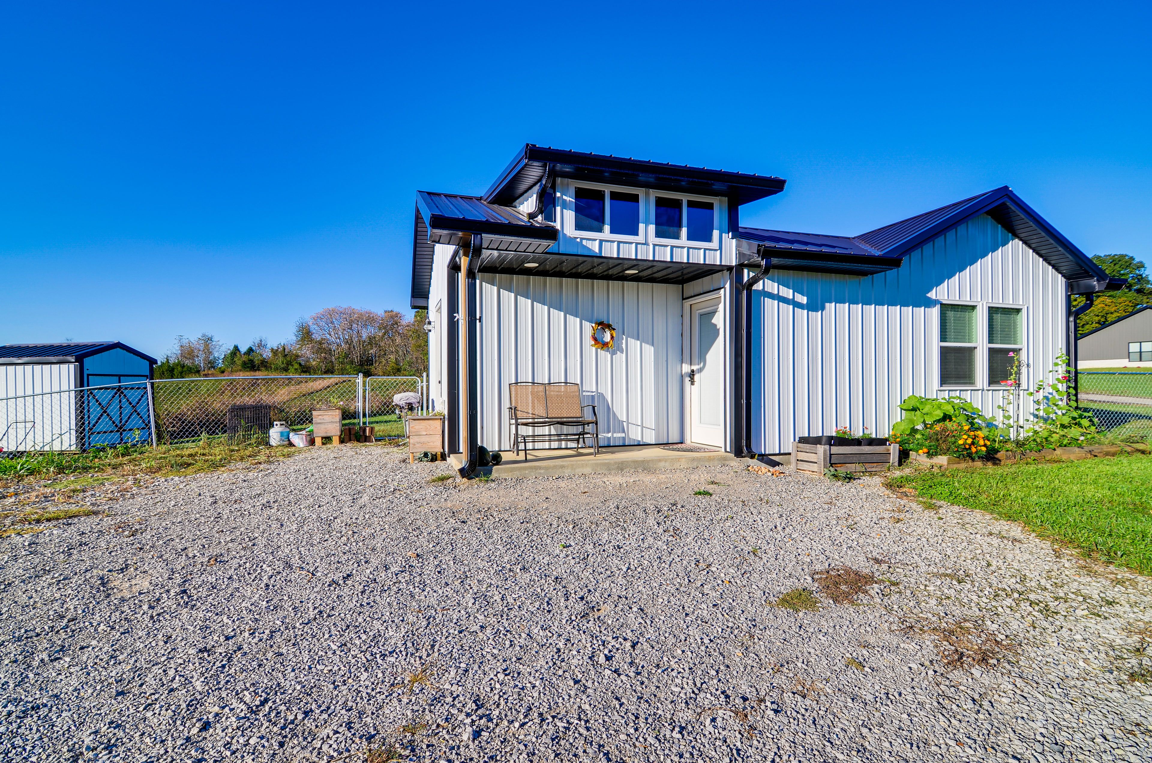 Parking | Driveway (2 Vehicles) | Trailer Parking On-Site