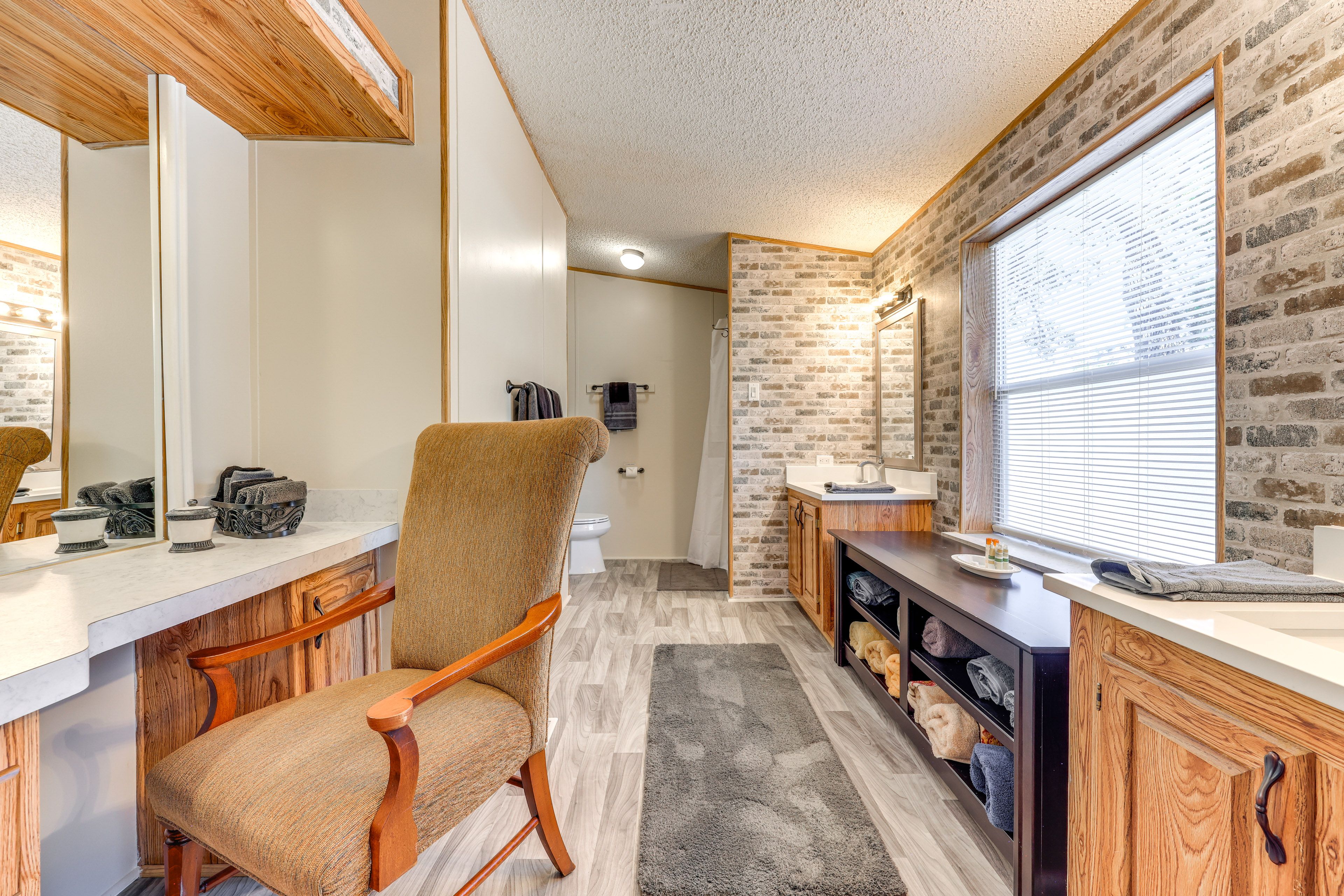 En-Suite Bathroom | Towels Provided