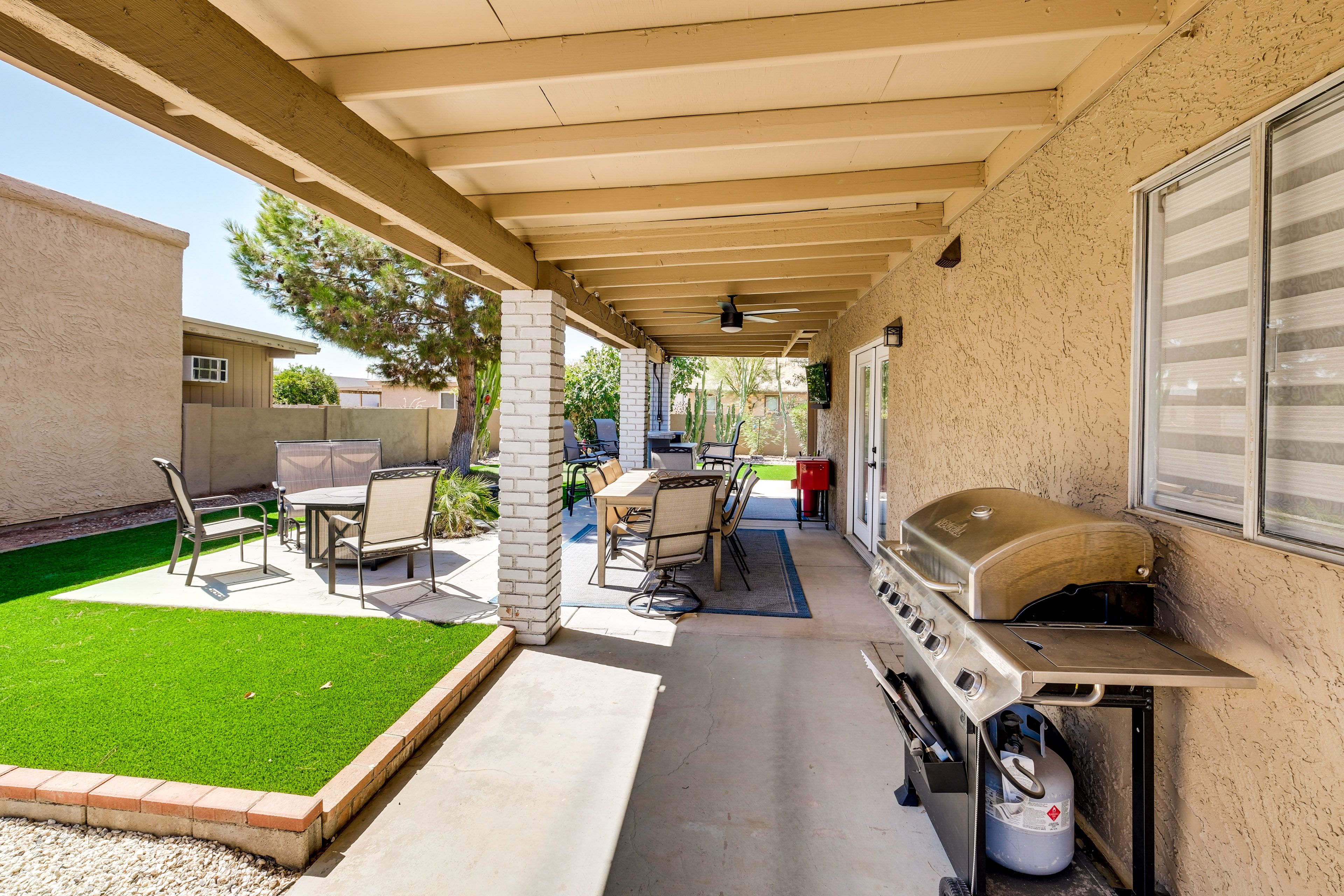 Patio | Bar | Outdoor TV