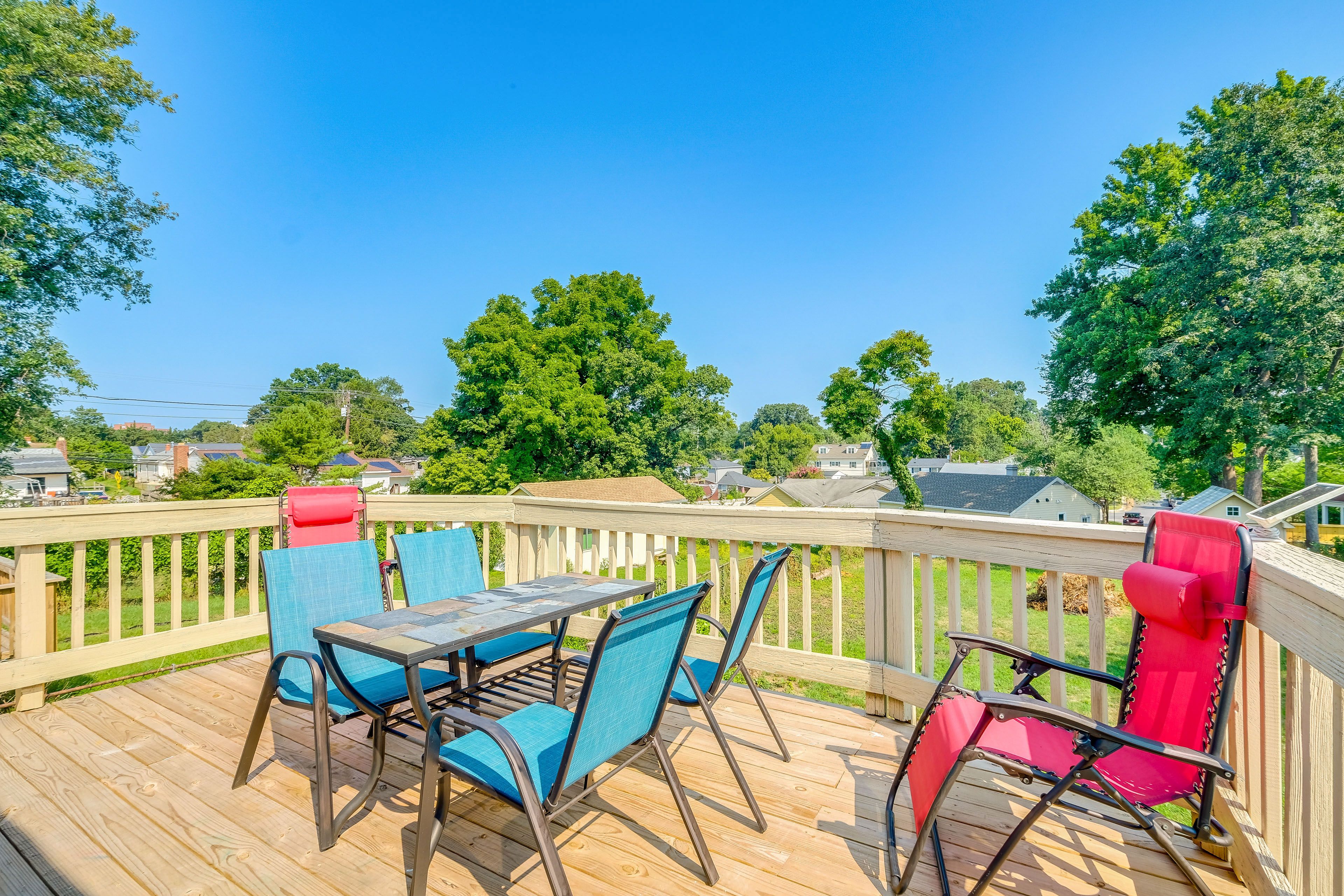 Rockville Vacation Rental | 3BR | 2BA | 4 Steps to Enter | 1,800 Sq Ft