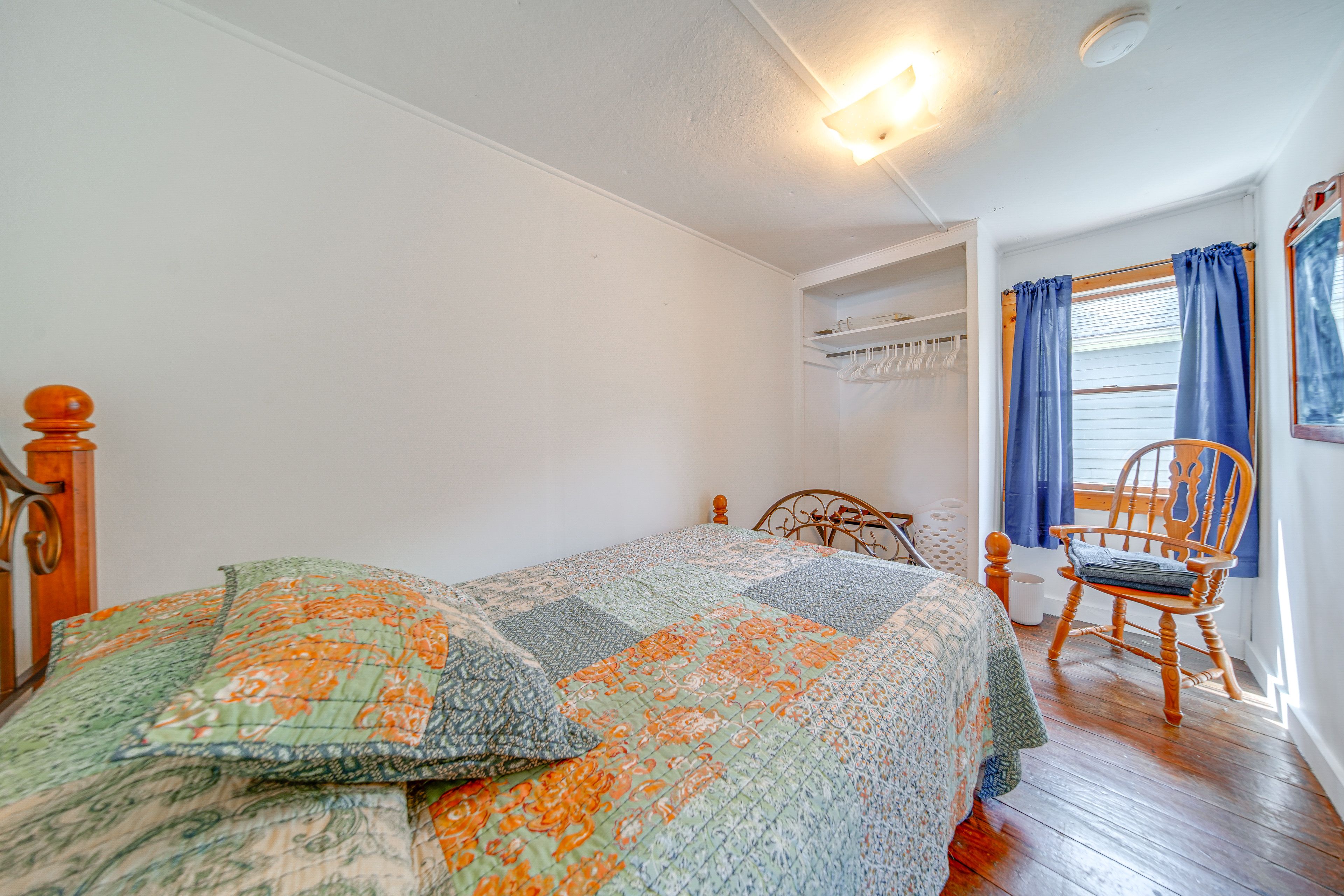 Bedroom 1 | Full Bed | 1st Floor | Linens Provided